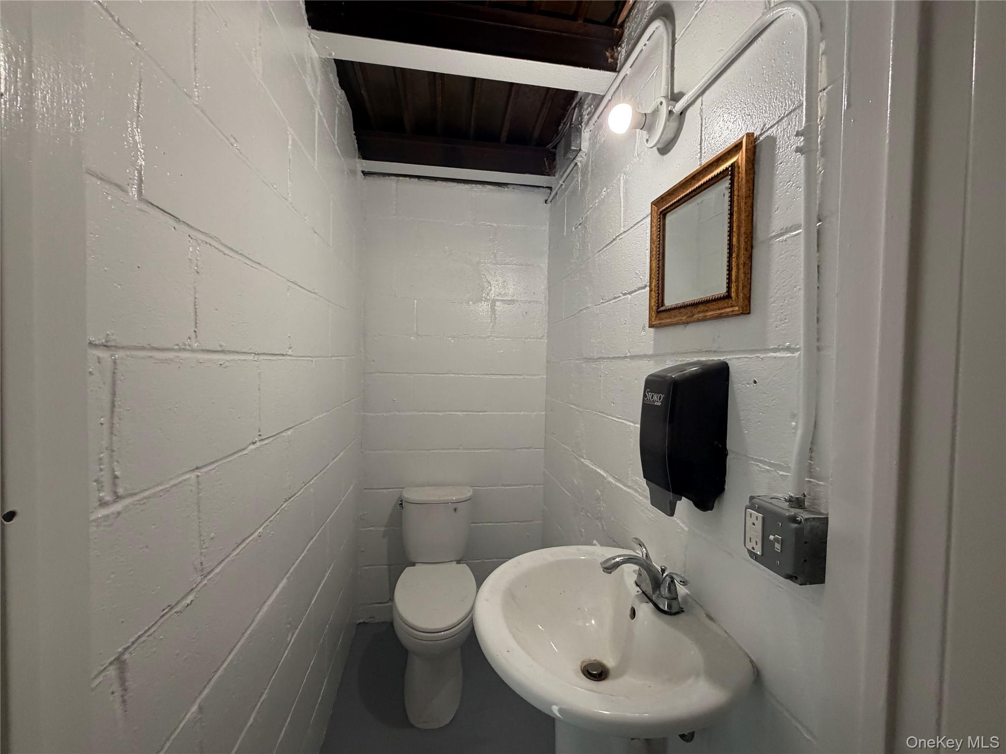 #15 photo, 275 Elsworth Street, Саффолк ‖ Holbrook , NY 11741