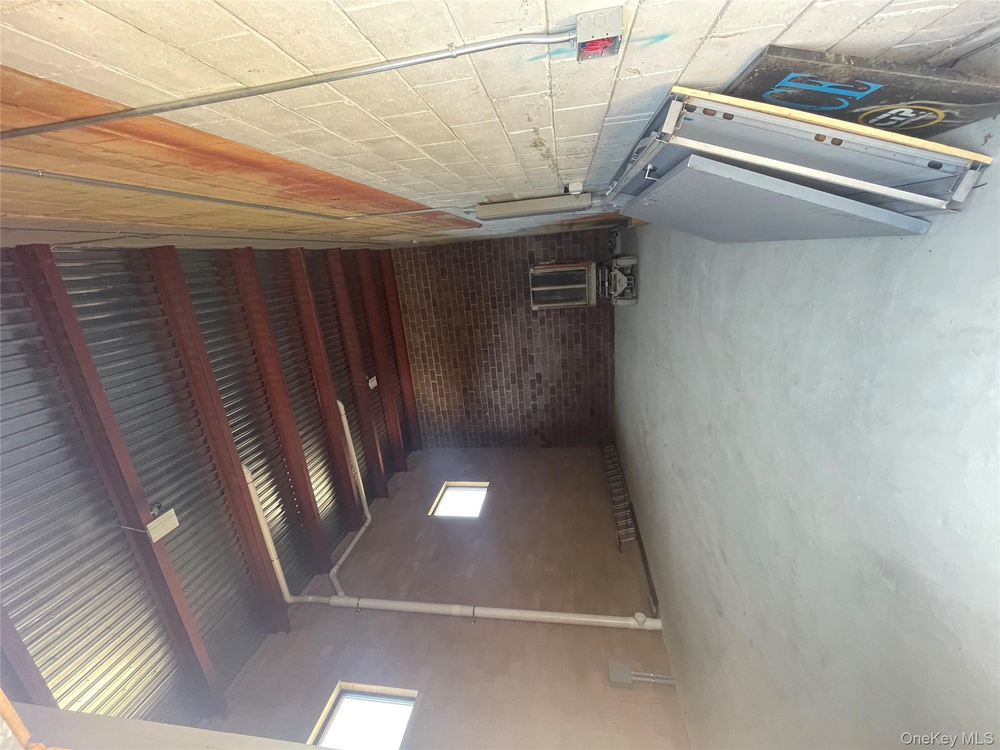 #5 photo, 275 Elsworth Street, Holbrook , NY 11741