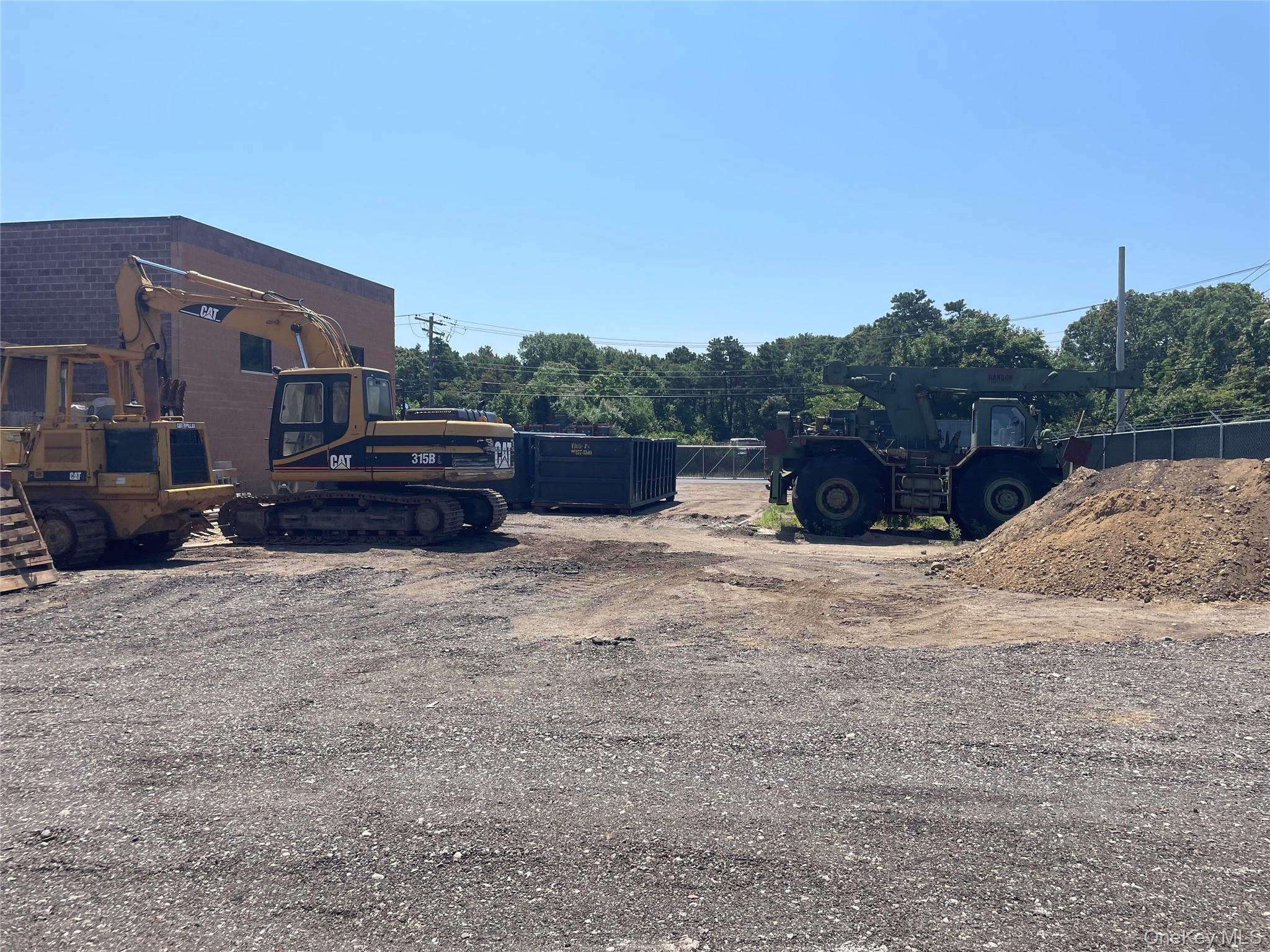 #8 photo, 275 Elsworth Street, Holbrook , NY 11741