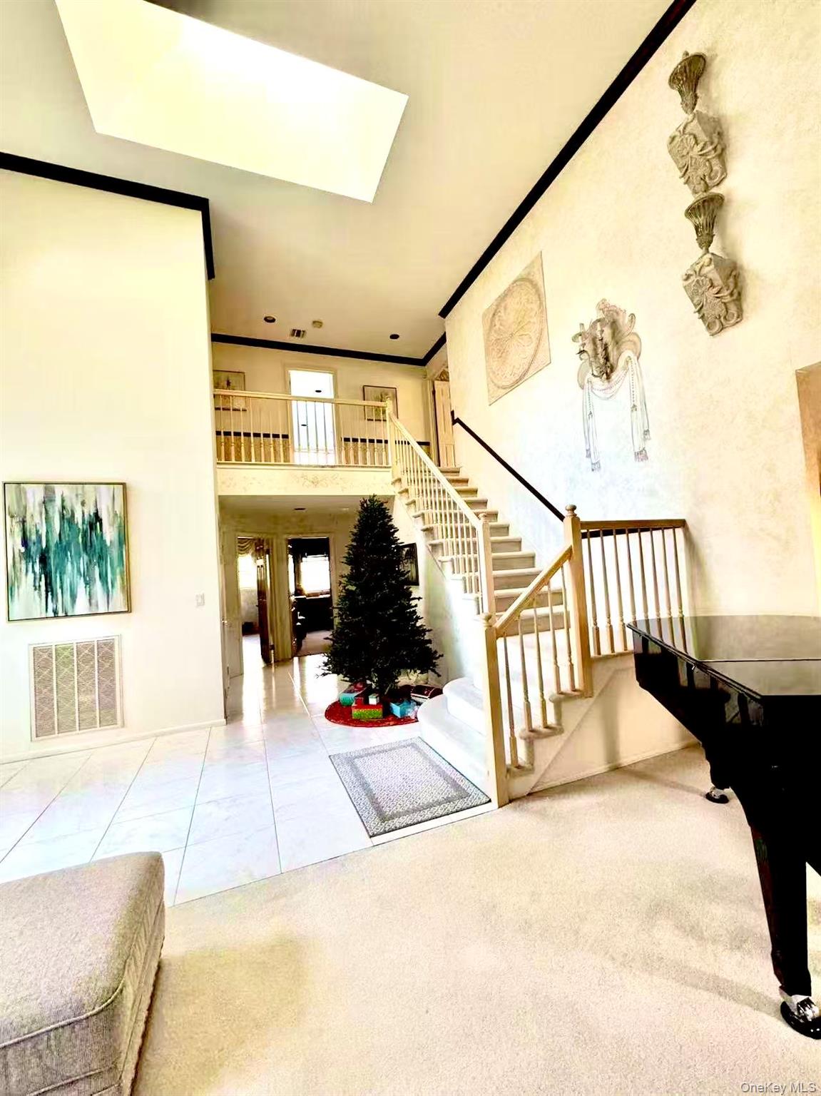 #4 photo, 153 Country Club Drive, Commack , NY 11725