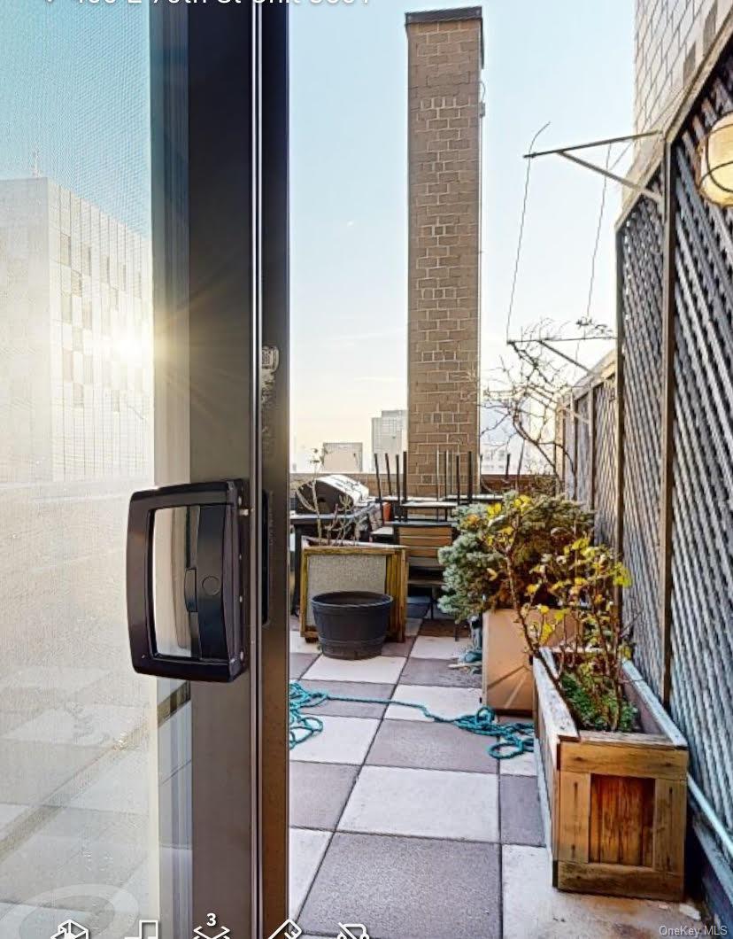 #13 photo, 400 east 70 street Street, New York (Manhattan) , NY 10021