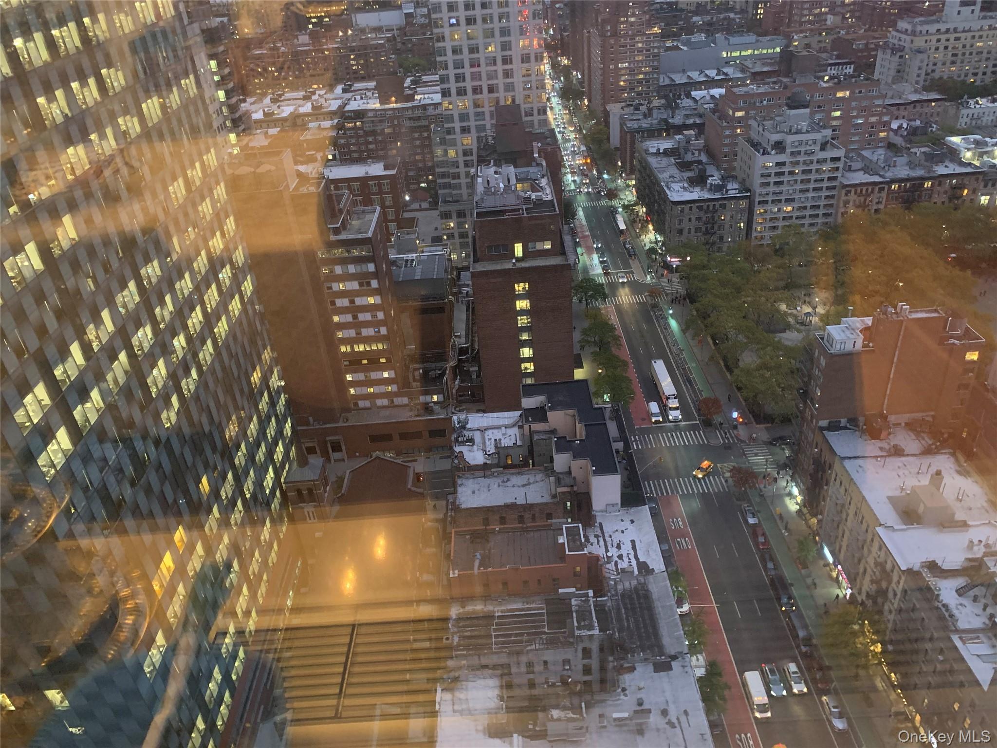 #6 photo, 400 east 70 street Street, New York (Manhattan) , NY 10021