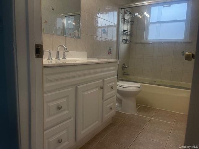 #5 photo, 66 Van Buren Street, Mastic , NY 11950