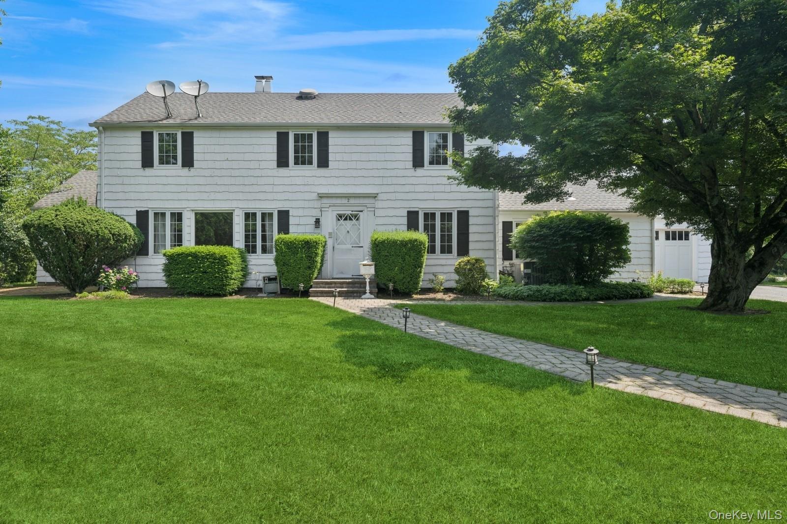 #2 photo, 1250 Harbor Road, Hewlett Harbor , NY 11557