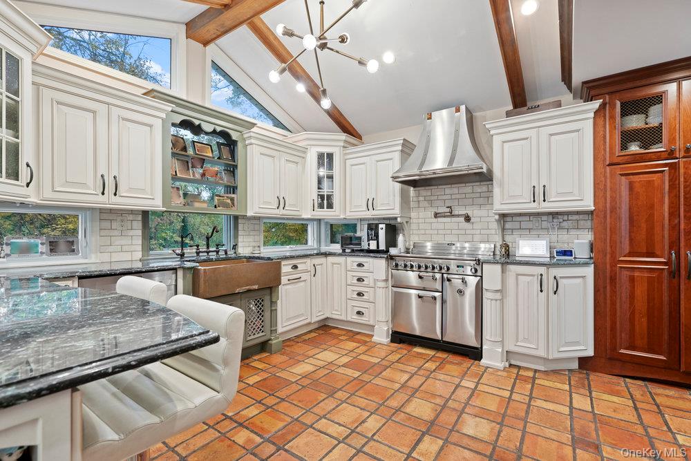 #16 photo, 28 Elm Street, Woodbury , NY 11797