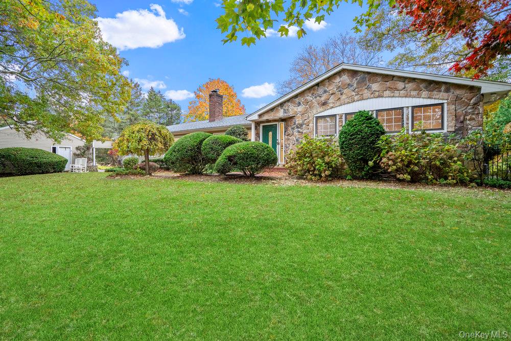 #2 photo, 28 Elm Street, Woodbury , NY 11797