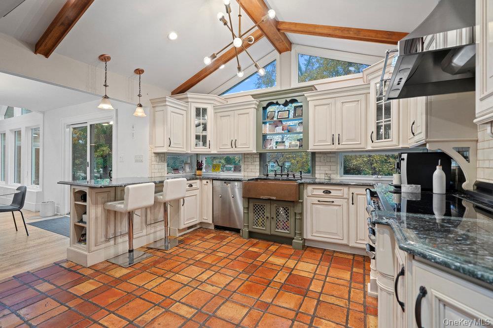 #20 photo, 28 Elm Street, Woodbury , NY 11797