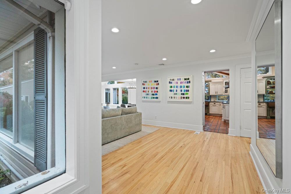 #5 photo, 28 Elm Street, Woodbury , NY 11797