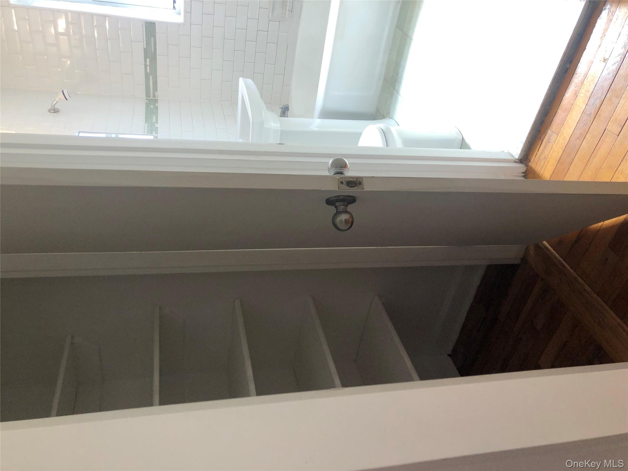 #9 photo, 66-33 Yellowstone Blvd., Forest Hills , NY 11375