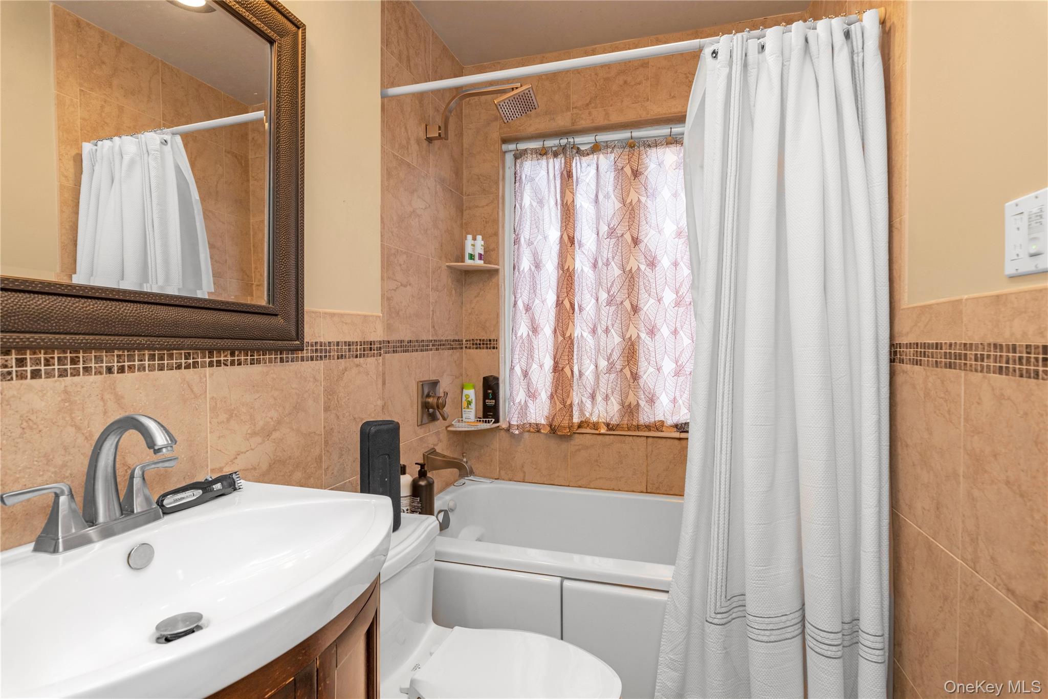 #16 photo, 2845 Whaleneck Drive, Merrick , NY 11566