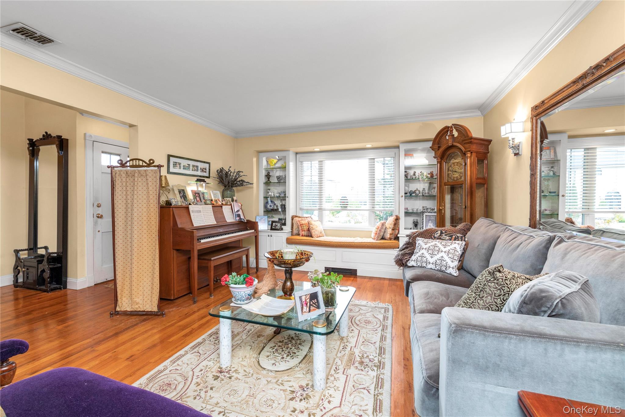 #3 photo, 2845 Whaleneck Drive, Merrick , NY 11566