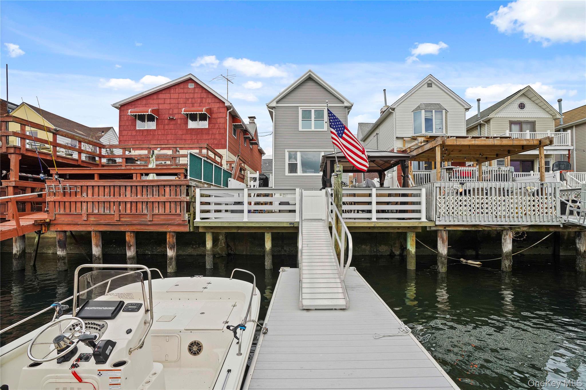 #4 photo, 48 Gotham Avenue, Brooklyn , NY 11229