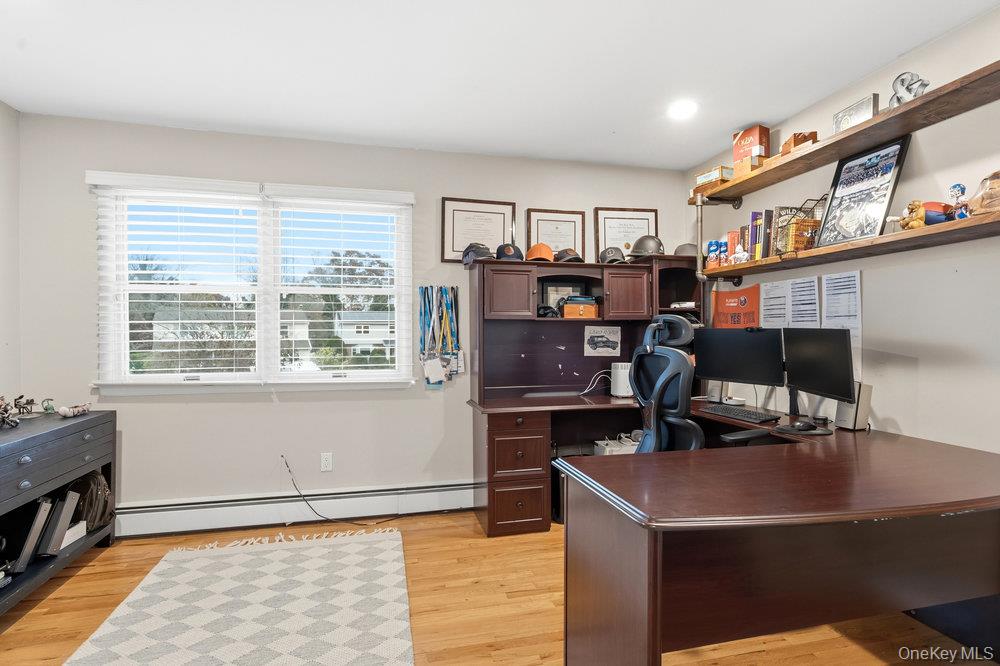 #17 photo, 1330 Bea Court, East Meadow , NY 11554