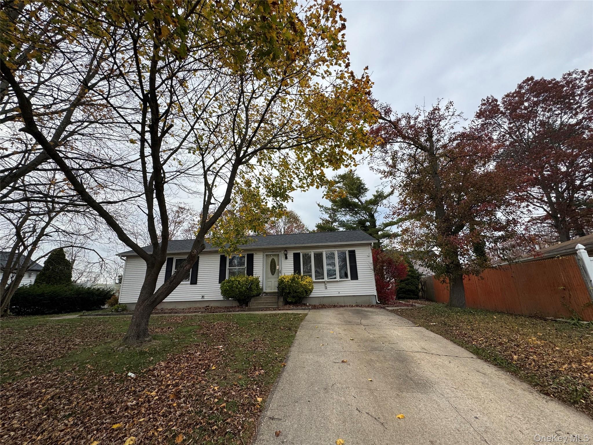 #1 photo, 7 Kristin Court, Bay Shore , NY 11706