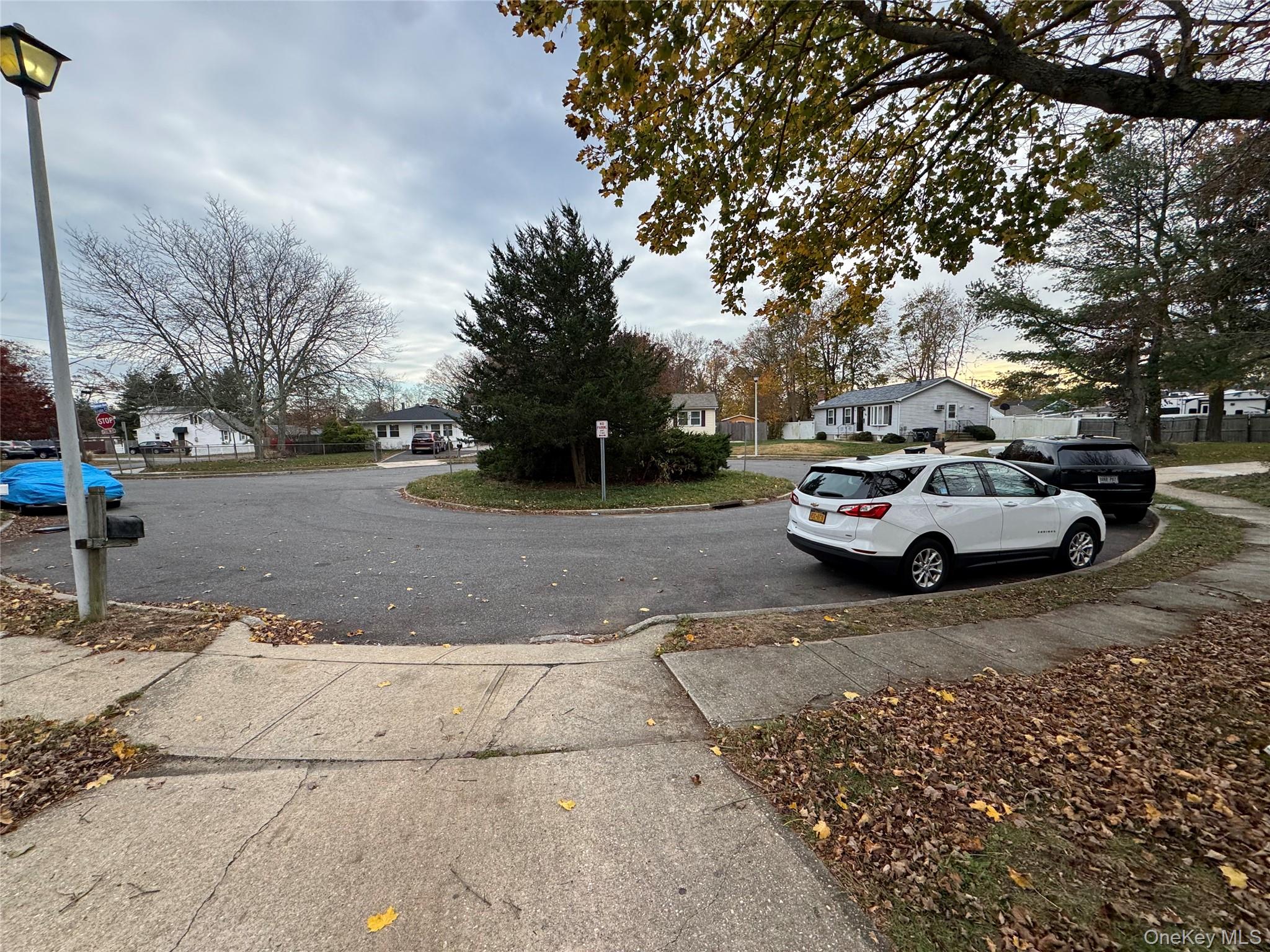 #2 photo, 7 Kristin Court, Bay Shore , NY 11706