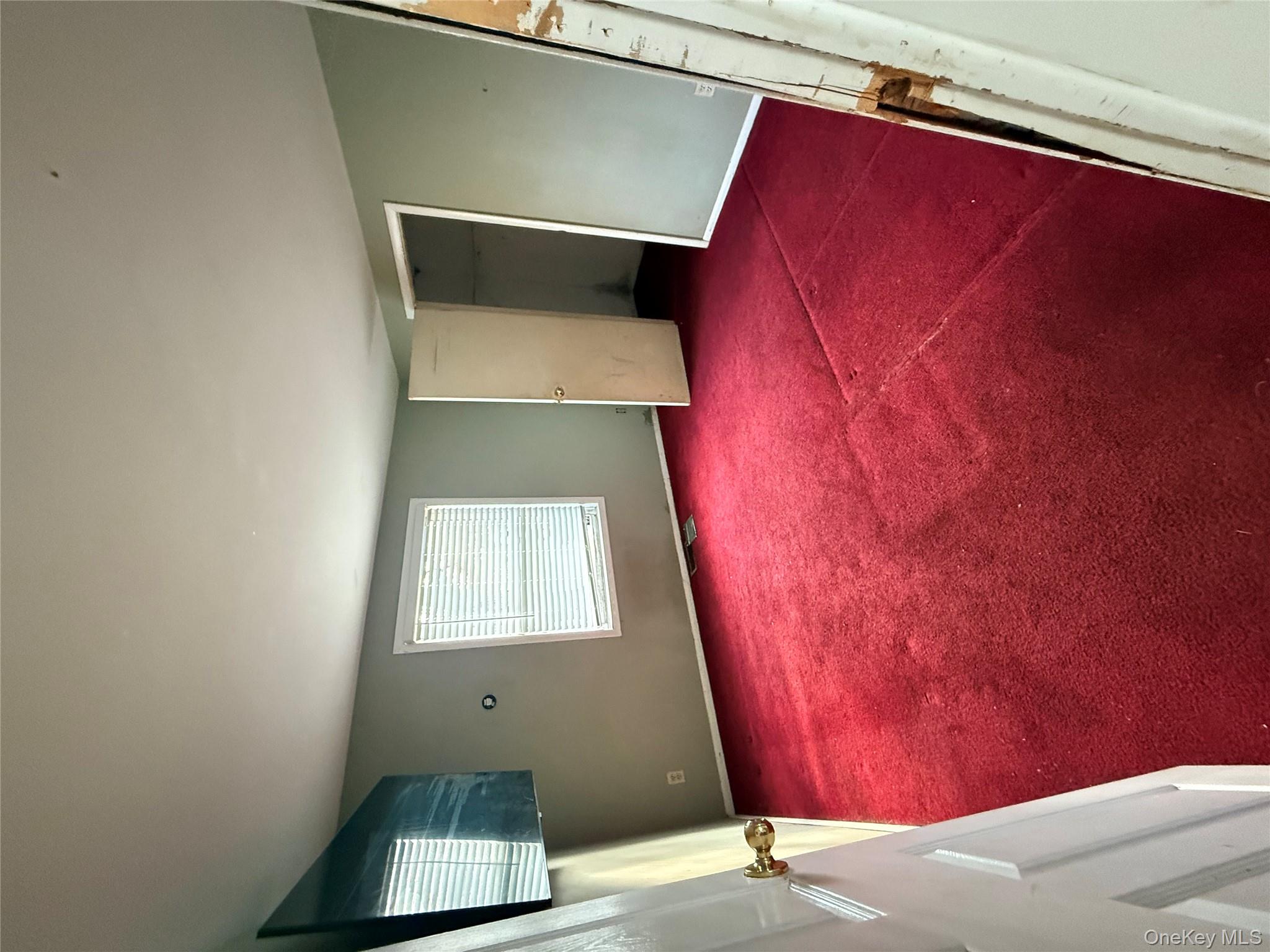 #5 photo, 7 Kristin Court, Bay Shore , NY 11706