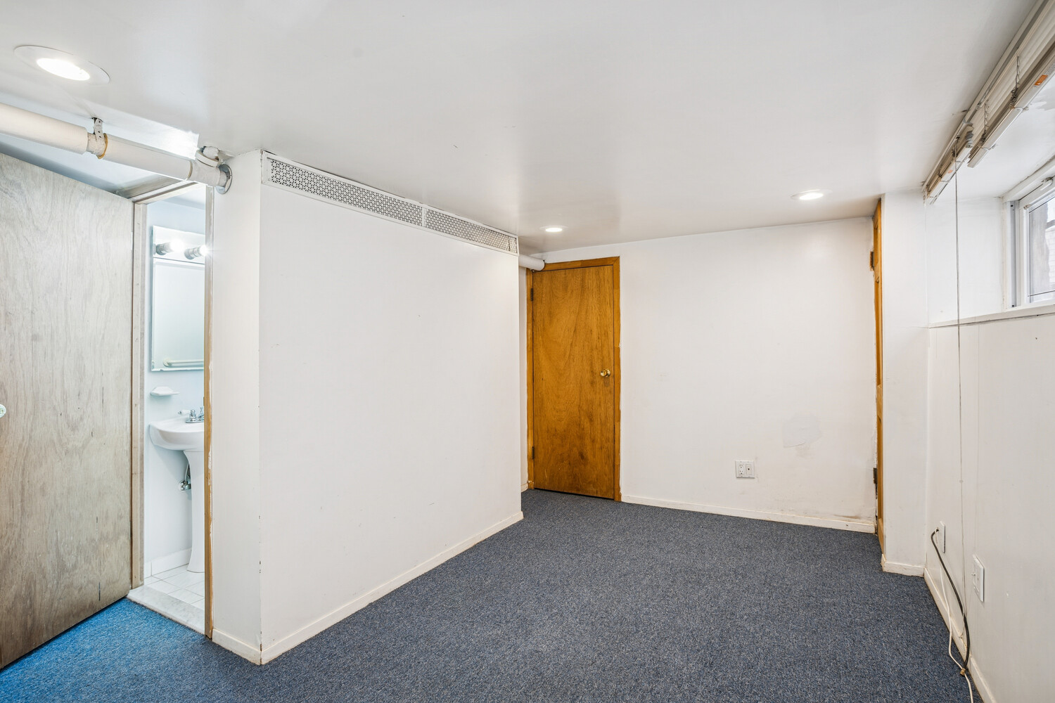 #6 photo, 2320 PLUMB 2ND Street, Homecrest , NY 11229