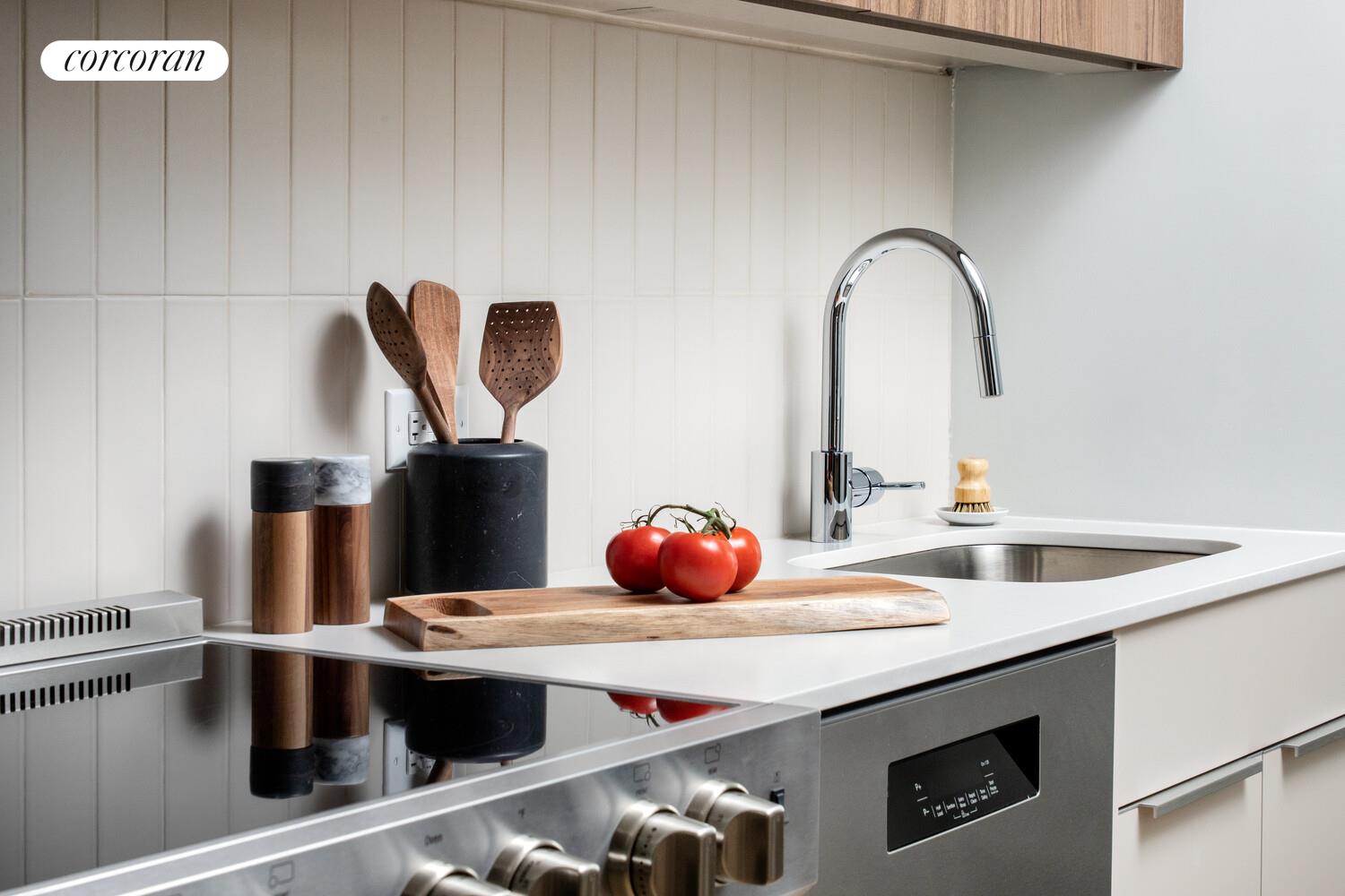 #4 photo, Astoria, Astoria , NY 11102