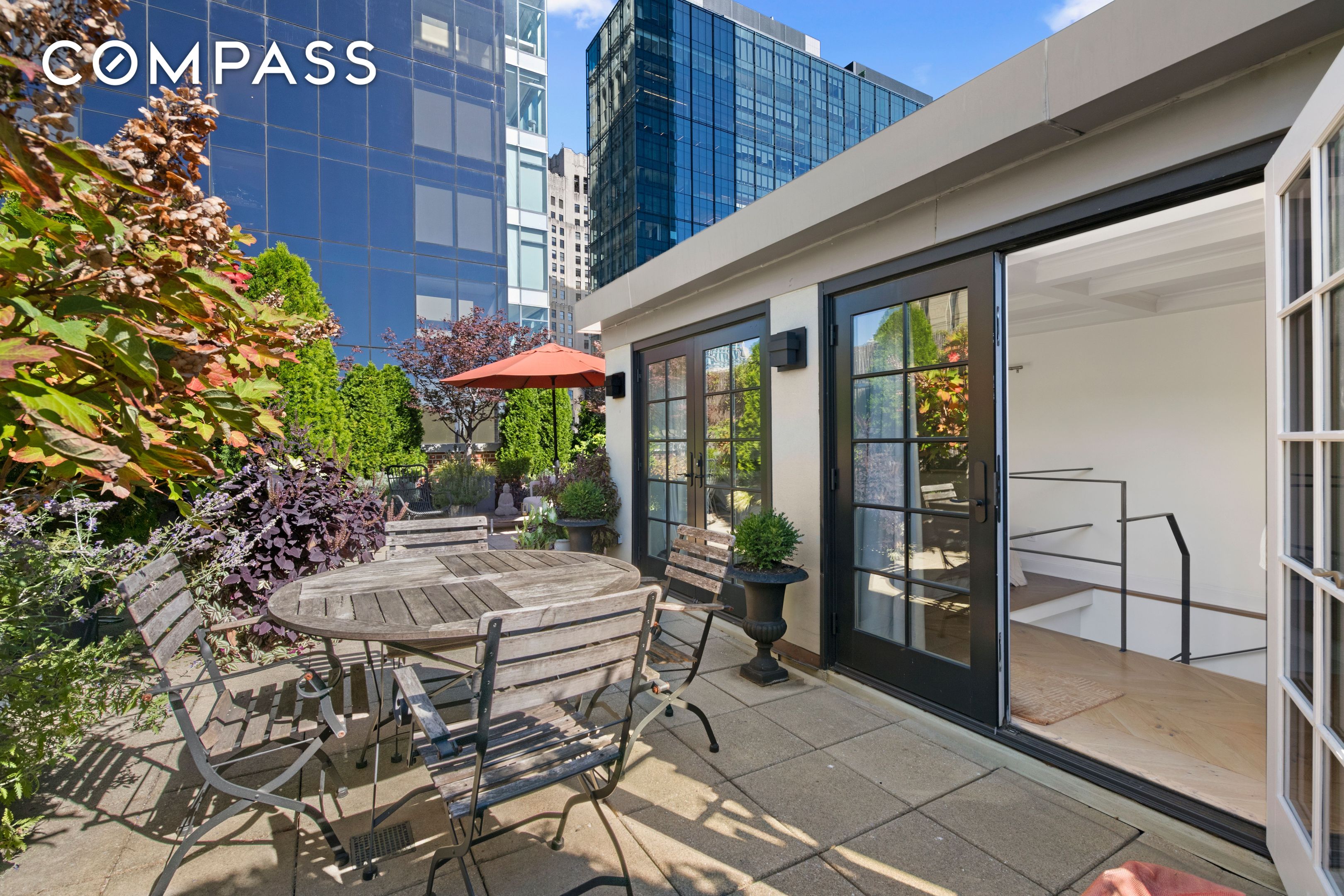 #9 photo, 21 E 22nd Street, Flatiron , NY 10010