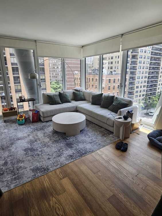 #6 photo, 170 Amsterdam Avenue, Lincoln Square , NY 10023