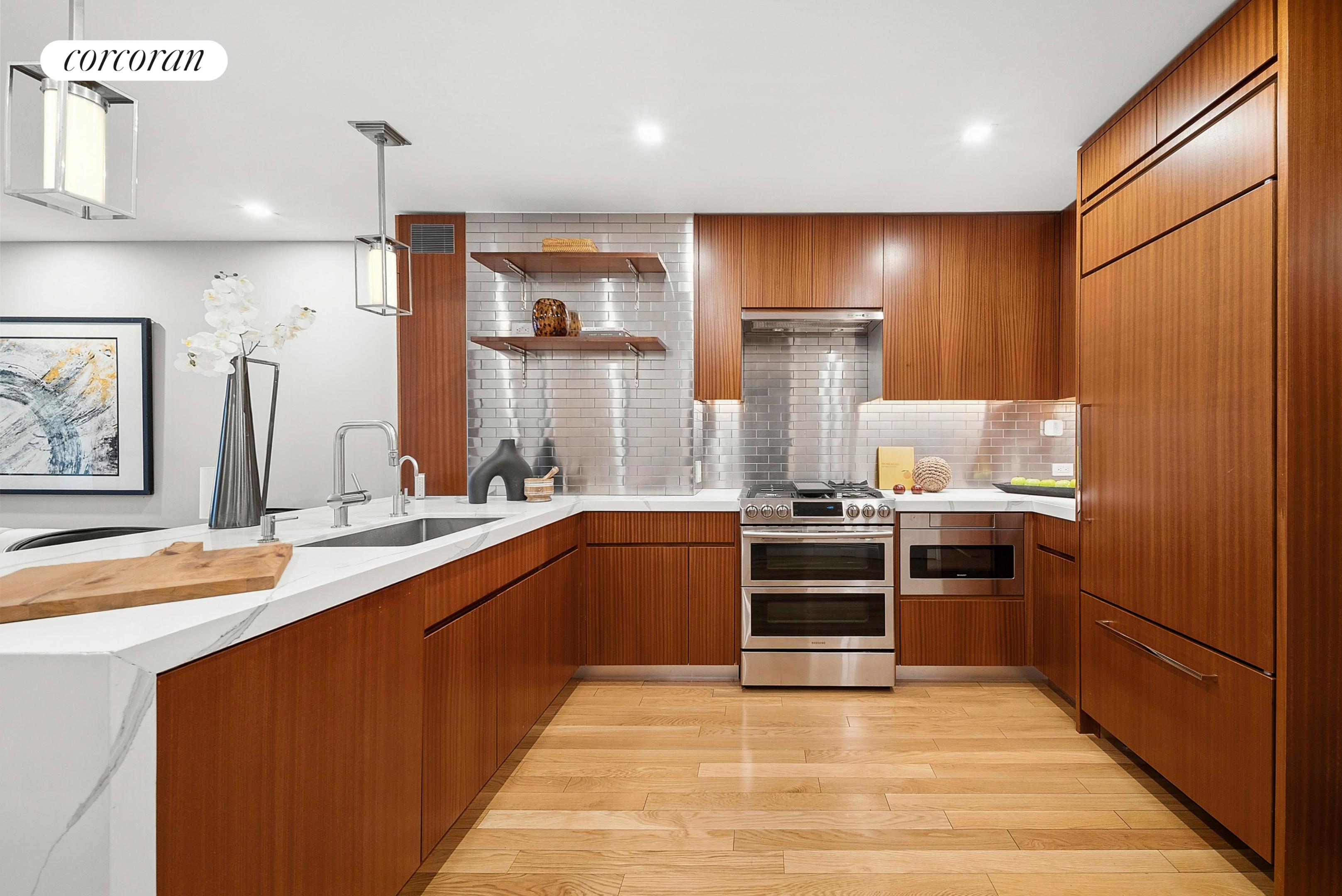 #1 photo, 121 E 23RD Street, Flatiron , NY 10010