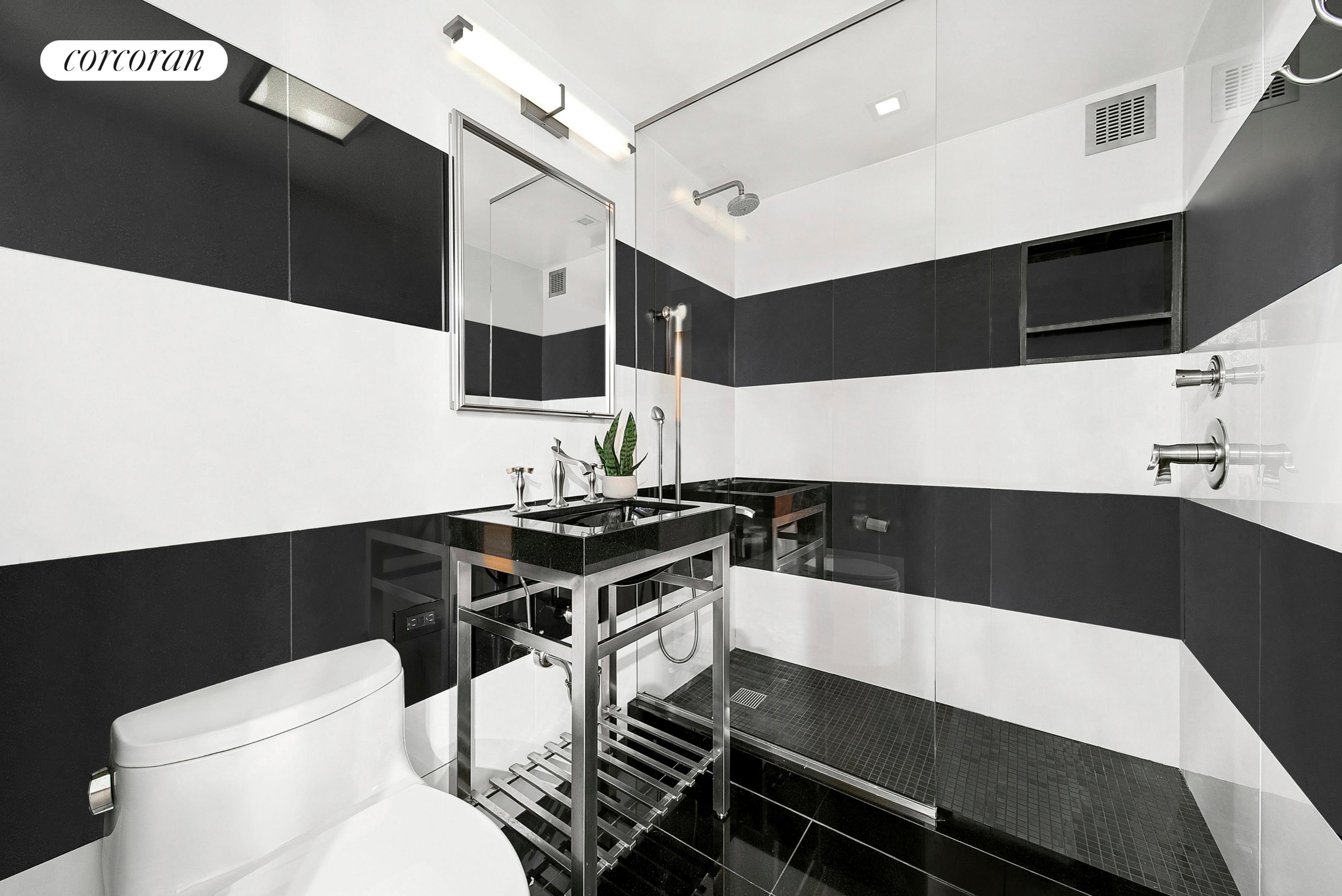 #10 photo, 121 E 23RD Street, Flatiron , NY 10010