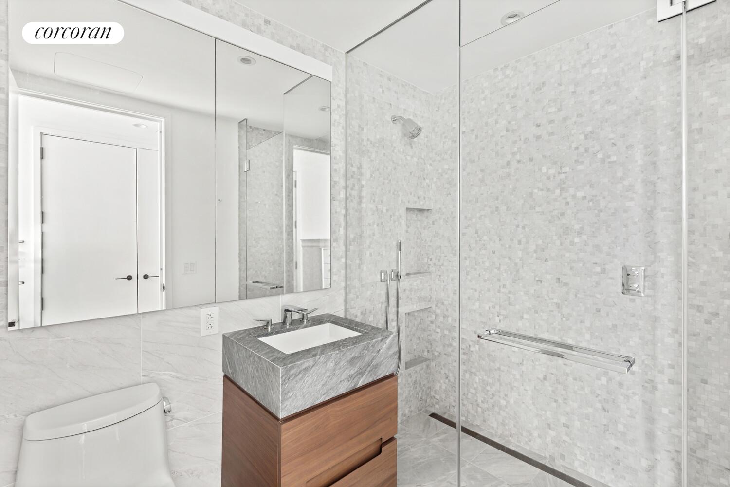 #8 photo, New York City, ম্যানহাটন Lincoln Square , NY 10069