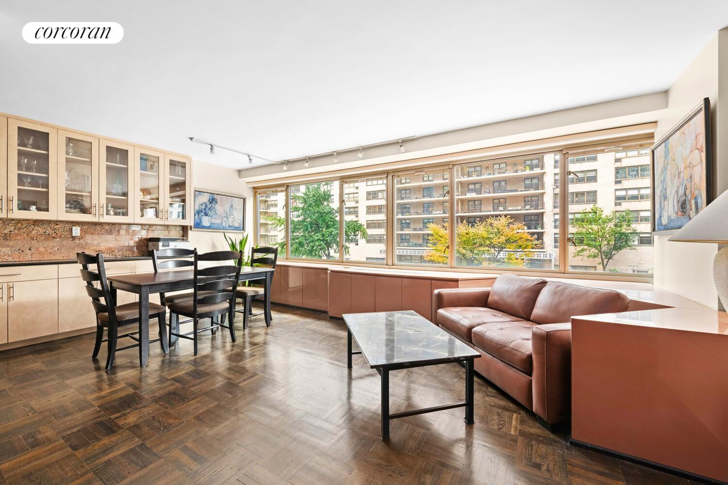 #6 photo, 315 W 70TH Street, Lincoln Square , NY 10023