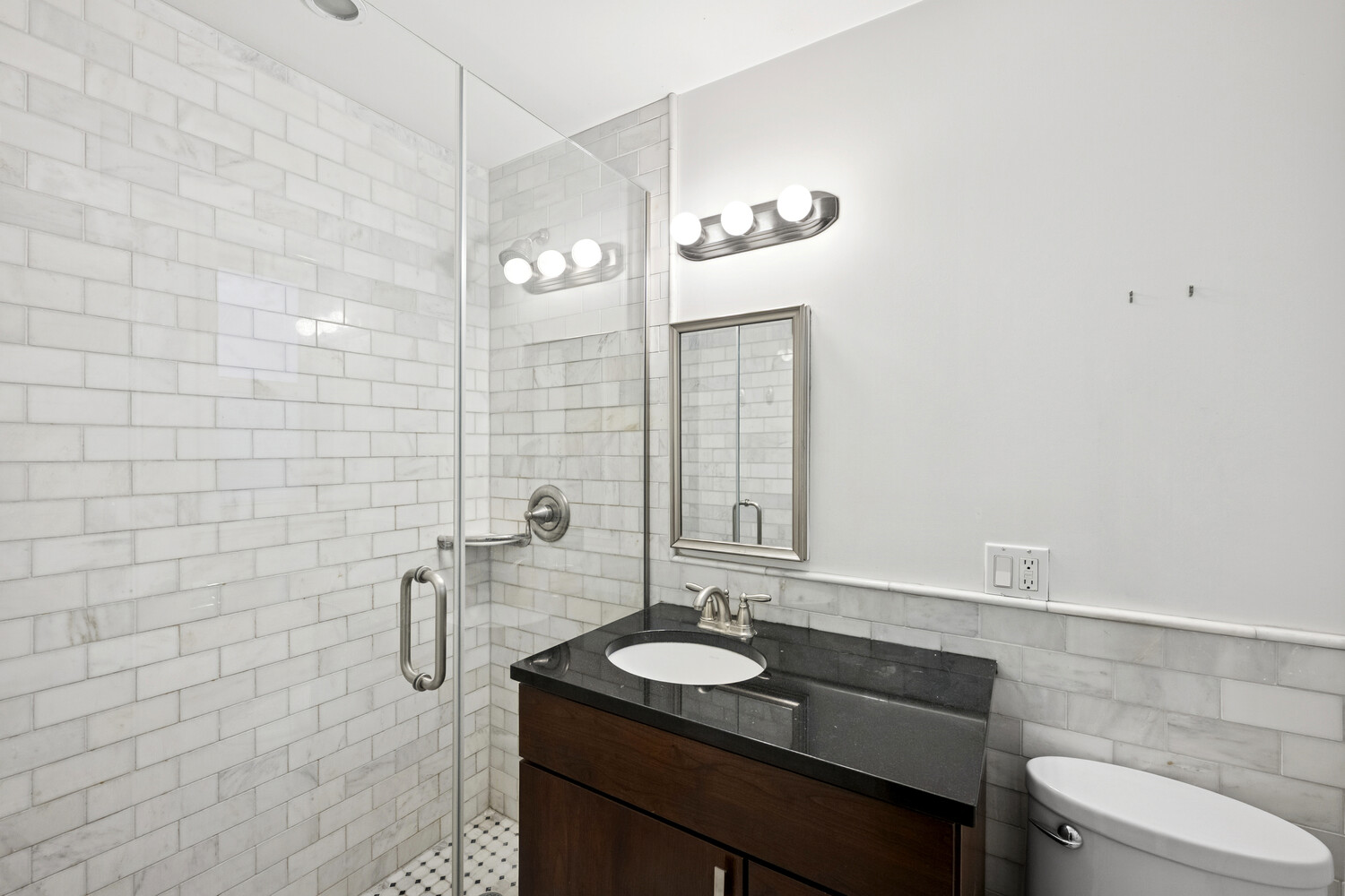 #7 photo, 333 E 43RD Street, Turtle Bay , NY 10017