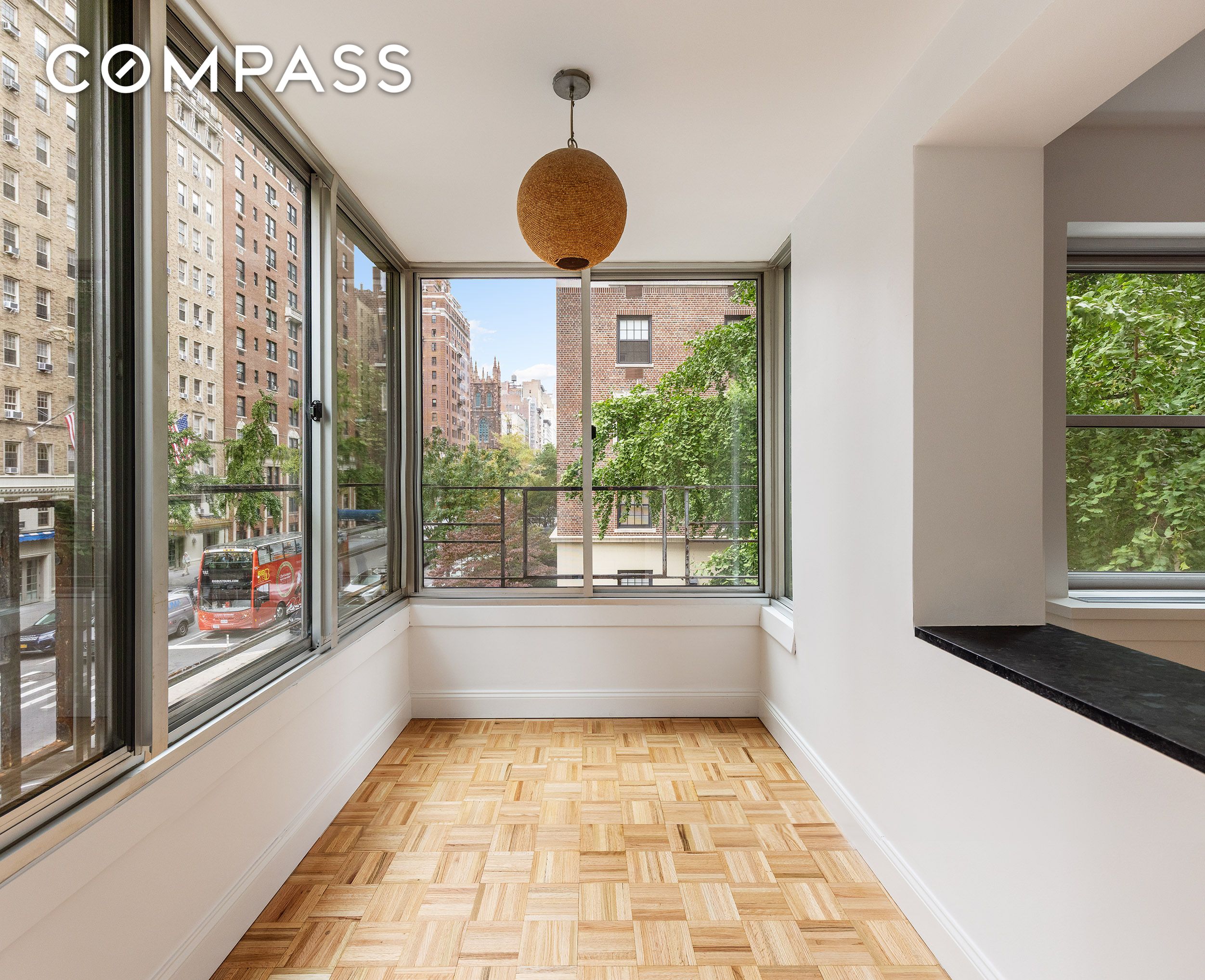 #8 photo, 11 5th Avenue, Greenwich Village , NY 10003