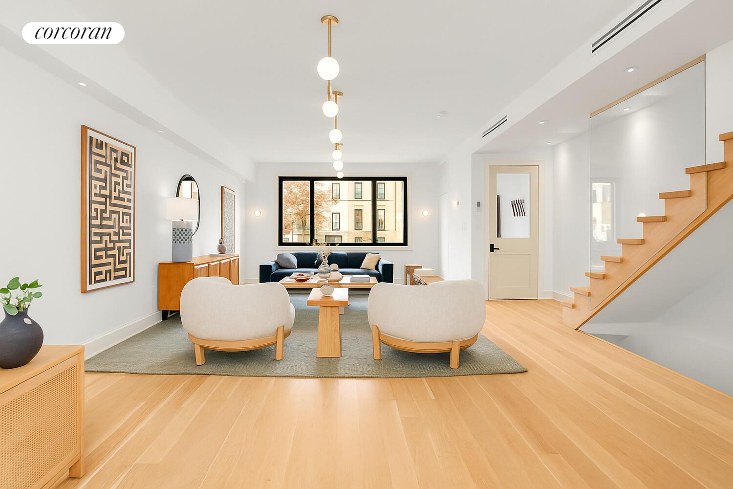 #8 photo, 980 METROPOLITAN Avenue, East Williamsburg , NY 11211