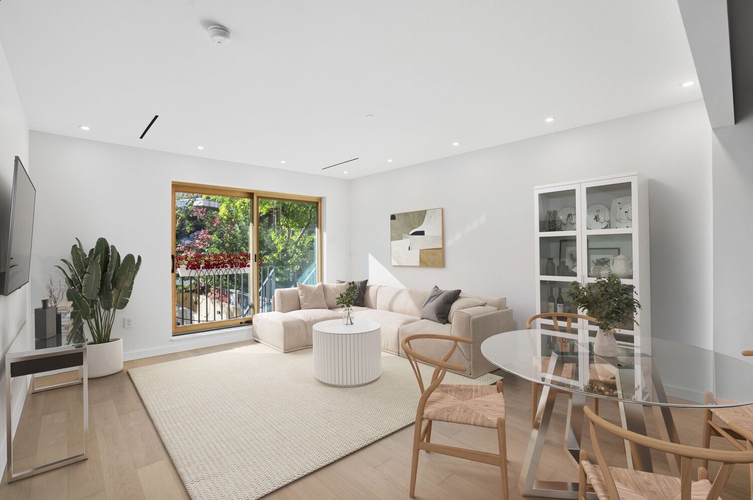 #3 photo, 19 N HENRY Street, Williamsburg,North , NY 11222