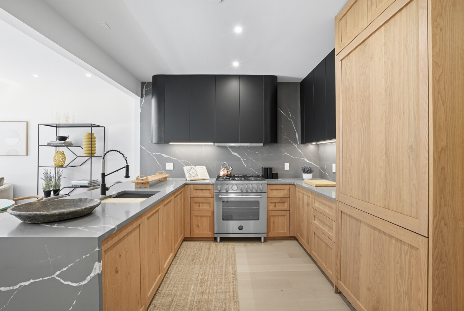 #4 photo, 19 N HENRY Street, Williamsburg,North , NY 11222