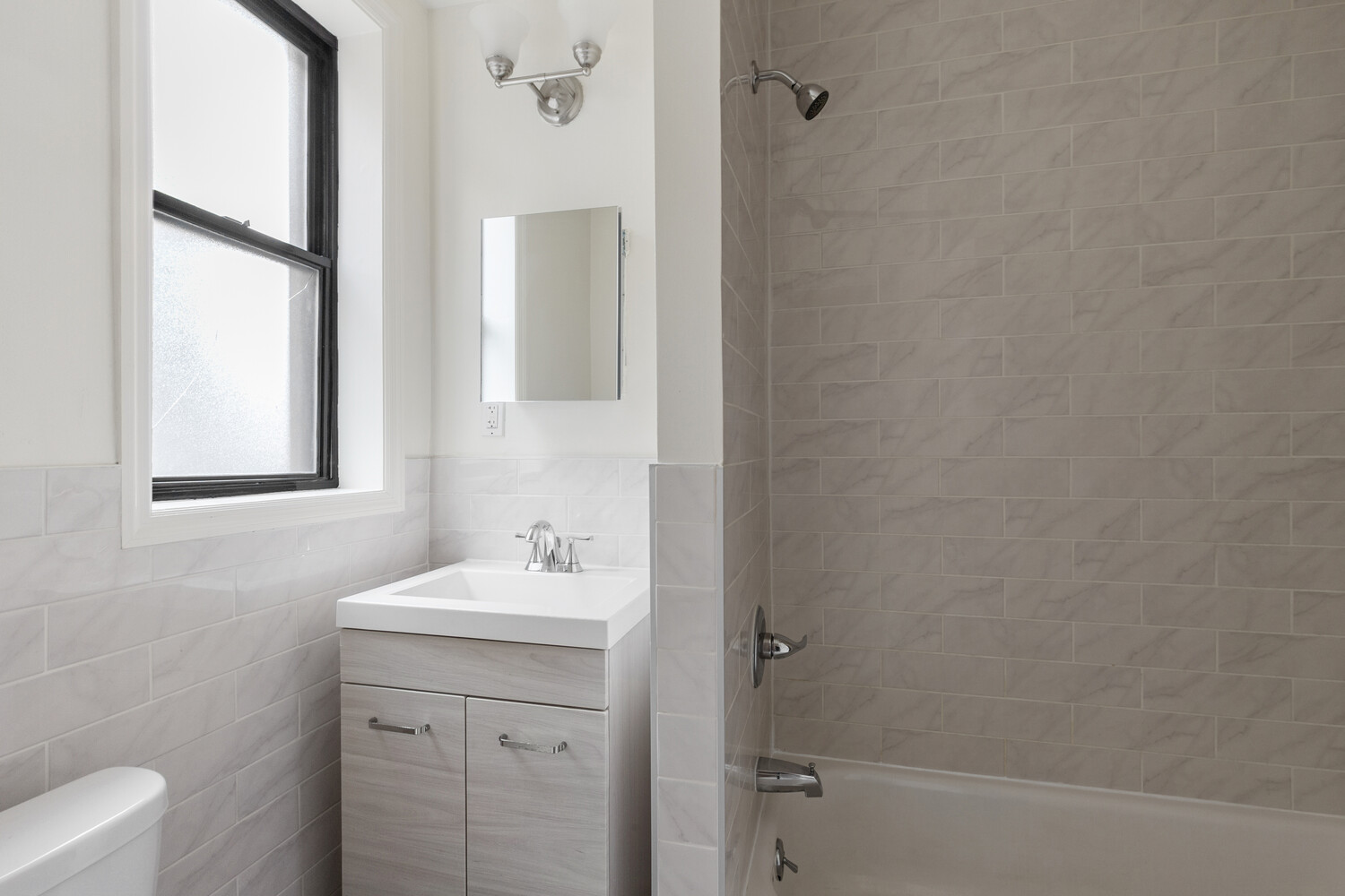 #4 photo, 49 WILLOW Street, Brooklyn Heights , NY 11201