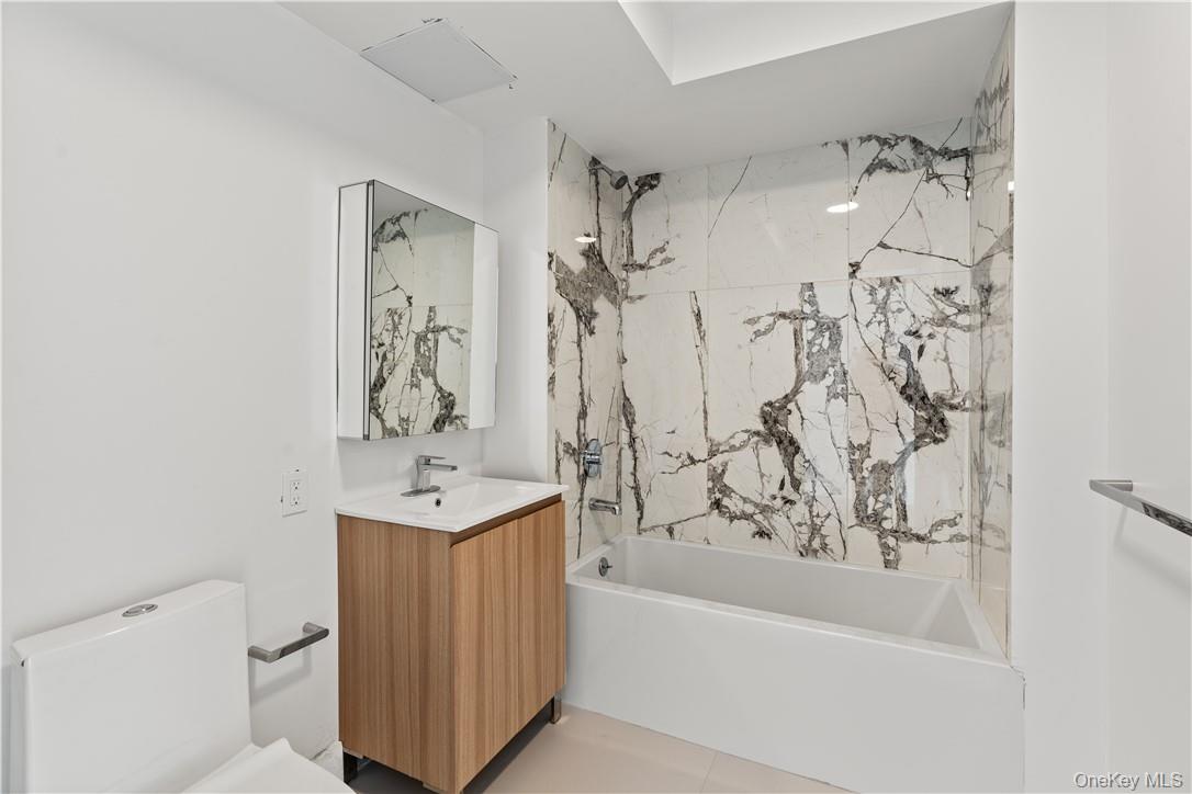 #9 photo, Ten Lyon Place, White Plains , NY 10601