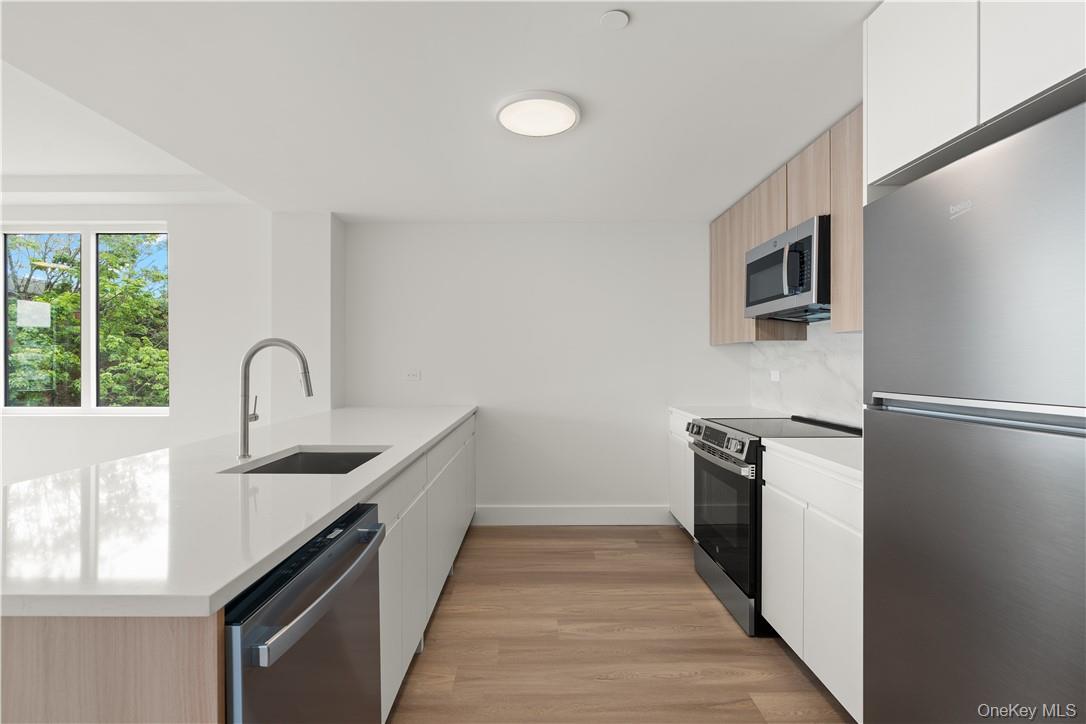 #5 photo, Ten Lyon Place, White Plains , NY 10601