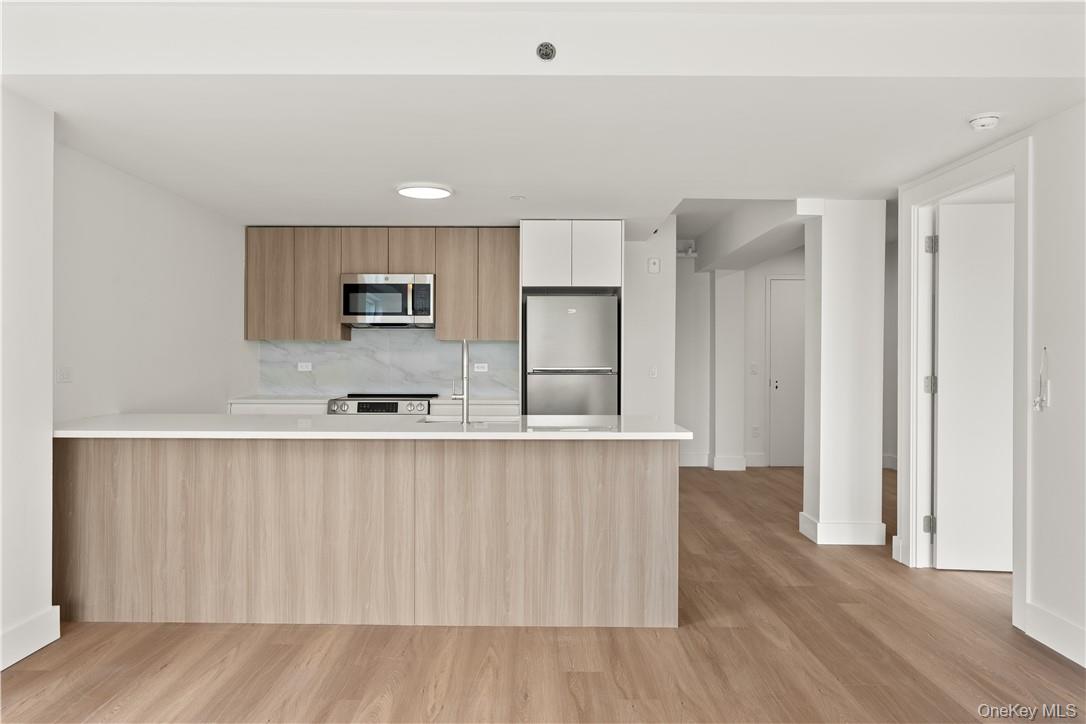 #8 photo, Ten Lyon Place, White Plains , NY 10601