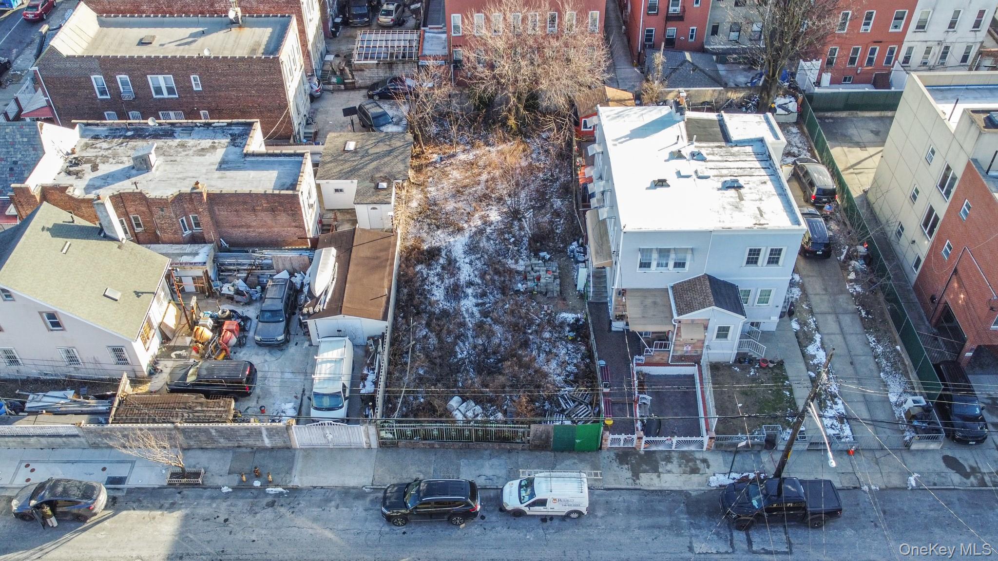 #1 photo, 175 E 55th Street, Brooklyn , NY 11203