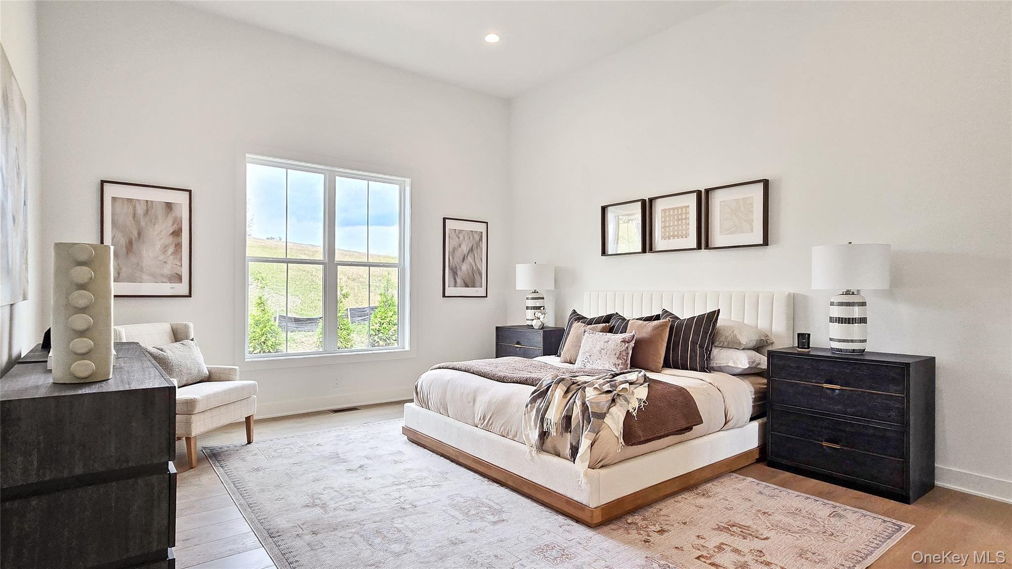 #5 photo, 2056 Summit Loop, Carmel , NY 10512