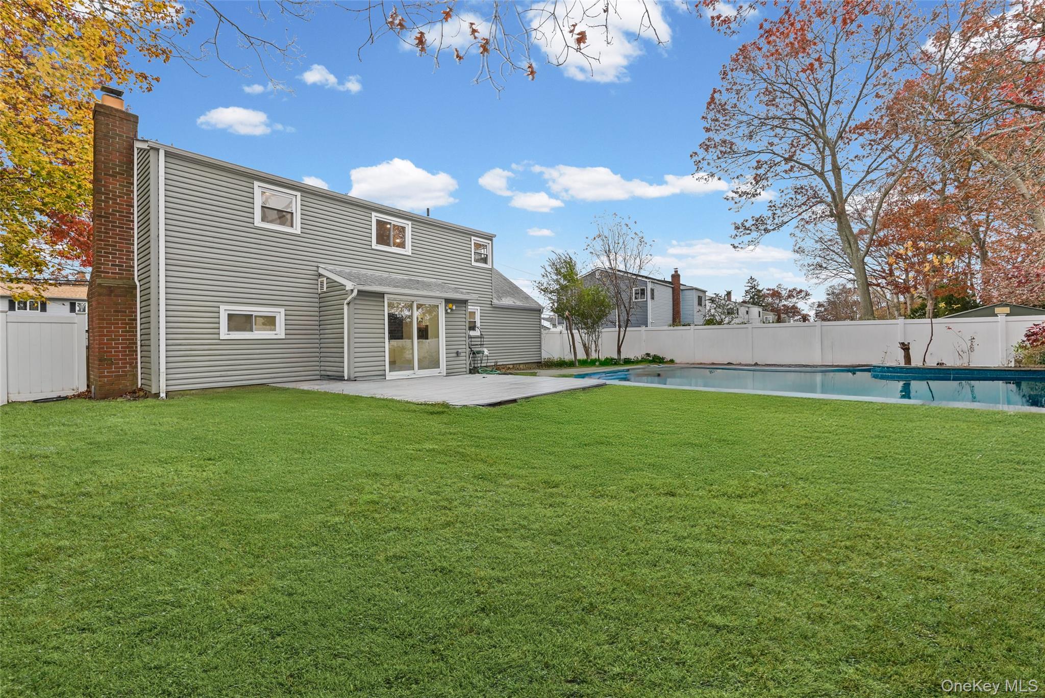 #2 photo, 42 Holiday Park Drive, Centereach , NY 11720