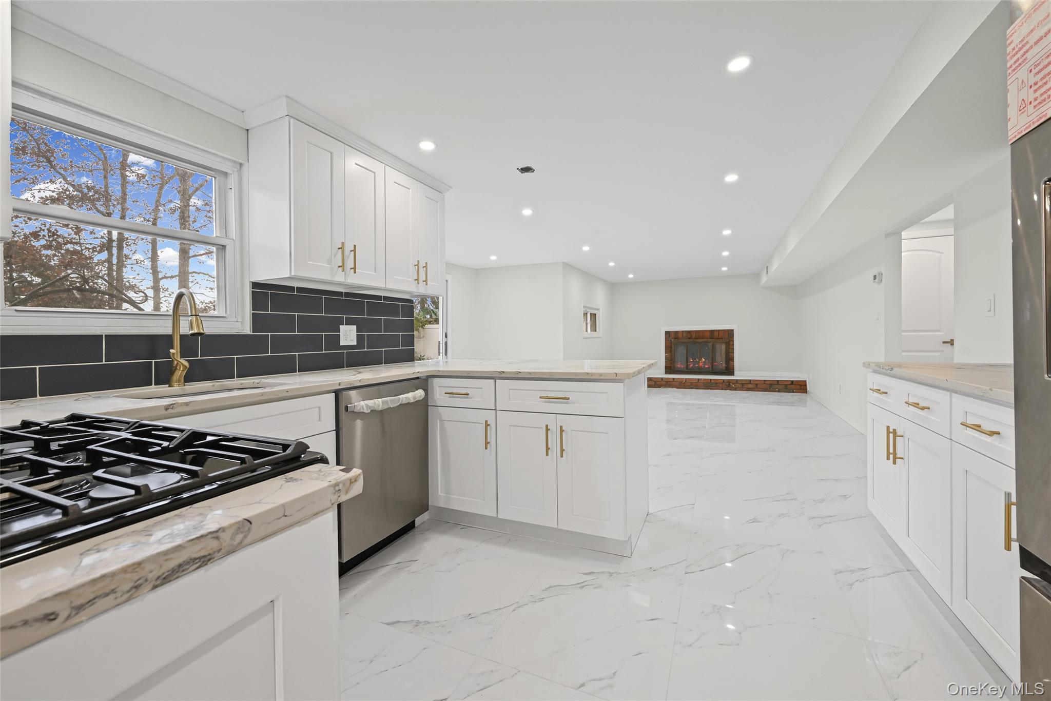 #5 photo, 42 Holiday Park Drive, Centereach , NY 11720