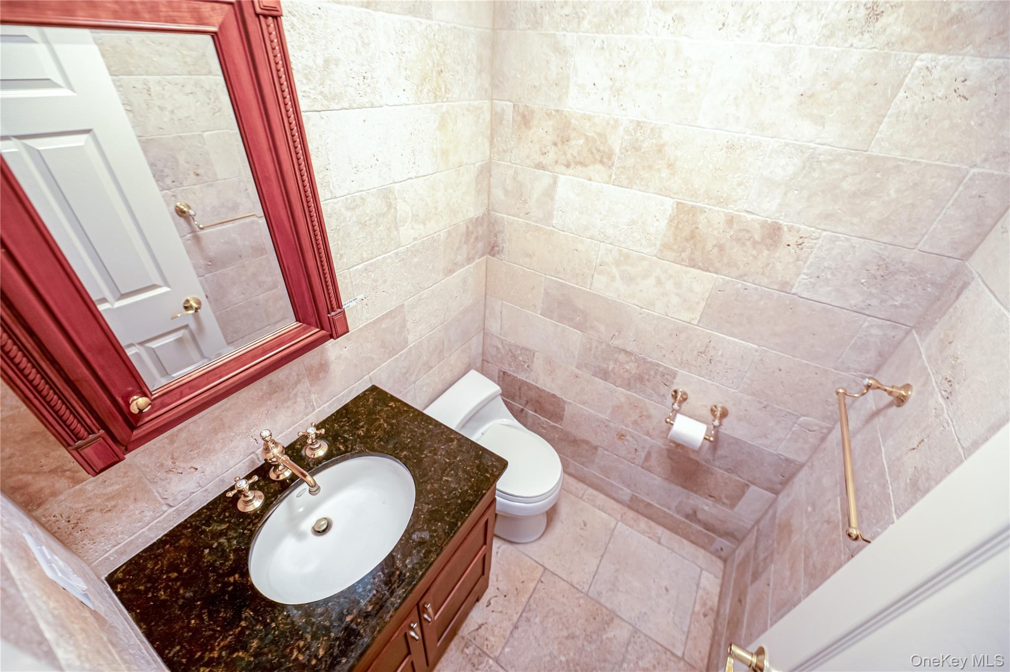 #13 photo, 4 Cedar Ridge Lane, サフォーク郡 Bay Shore , NY 11706