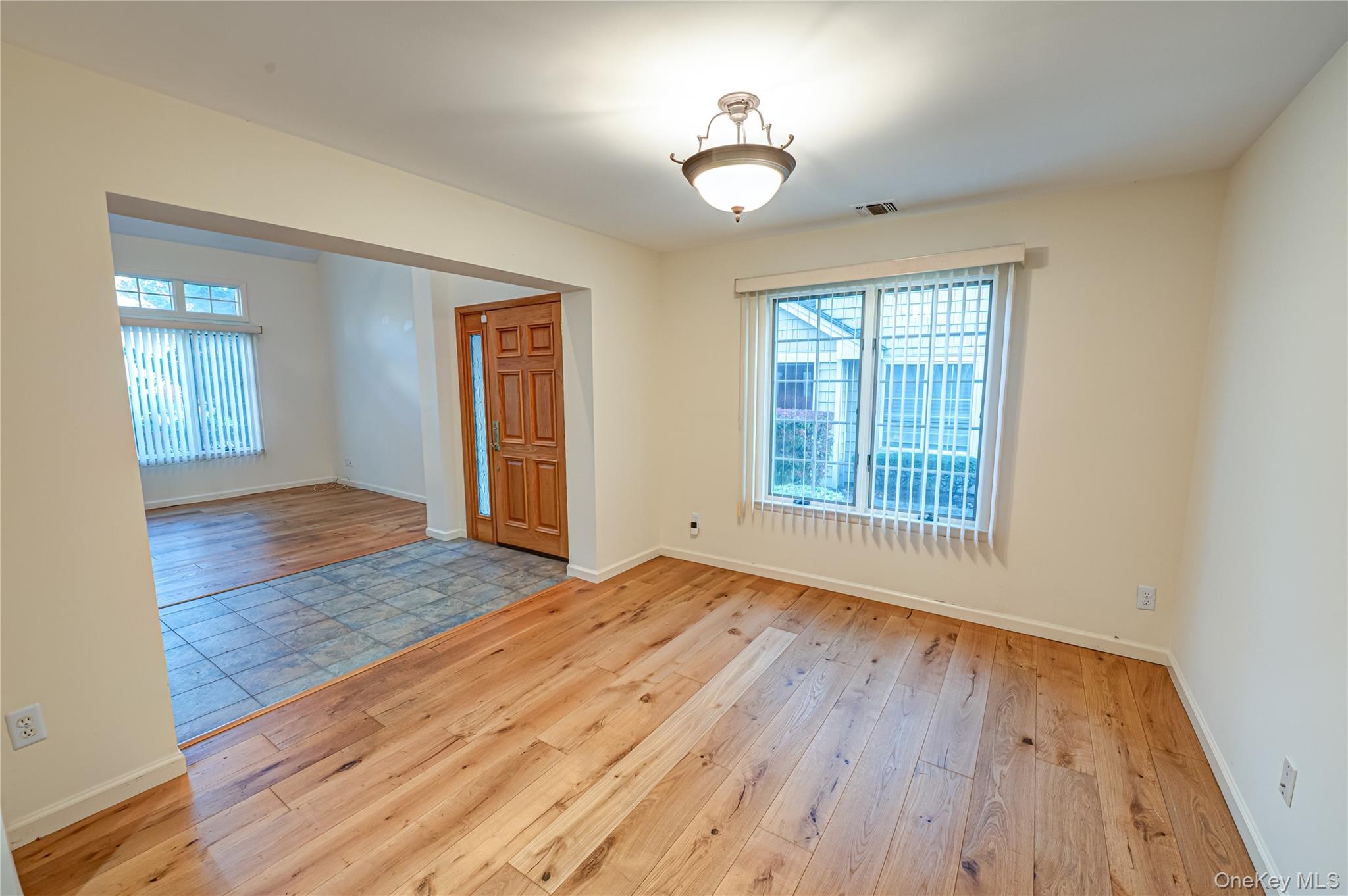 #3 photo, 4 Cedar Ridge Lane, サフォーク郡 Bay Shore , NY 11706