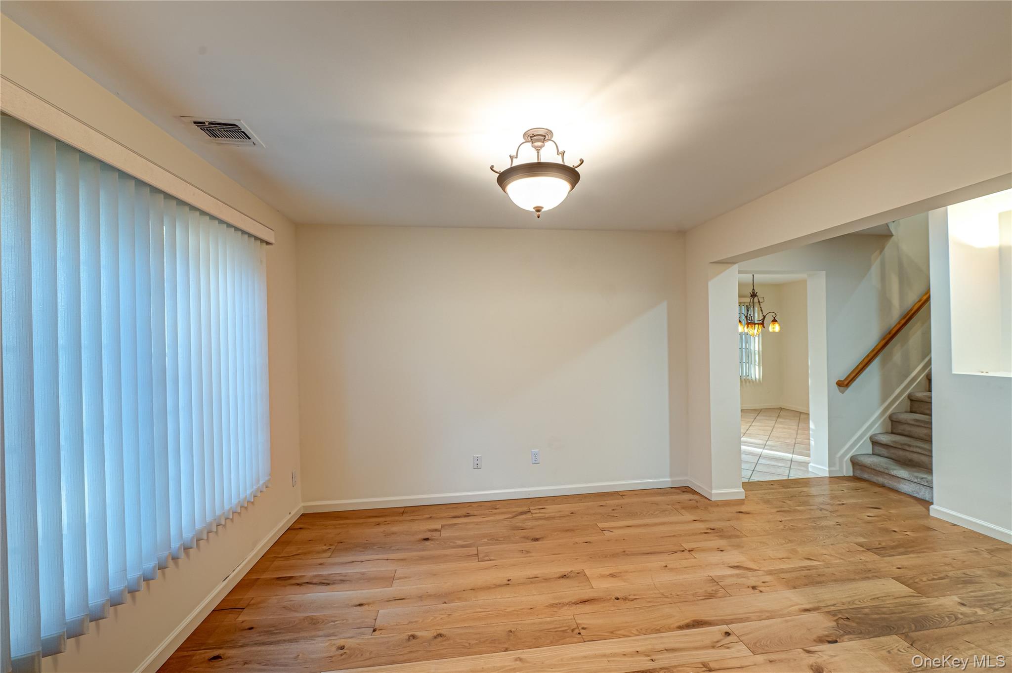 #5 photo, 4 Cedar Ridge Lane, サフォーク郡 Bay Shore , NY 11706