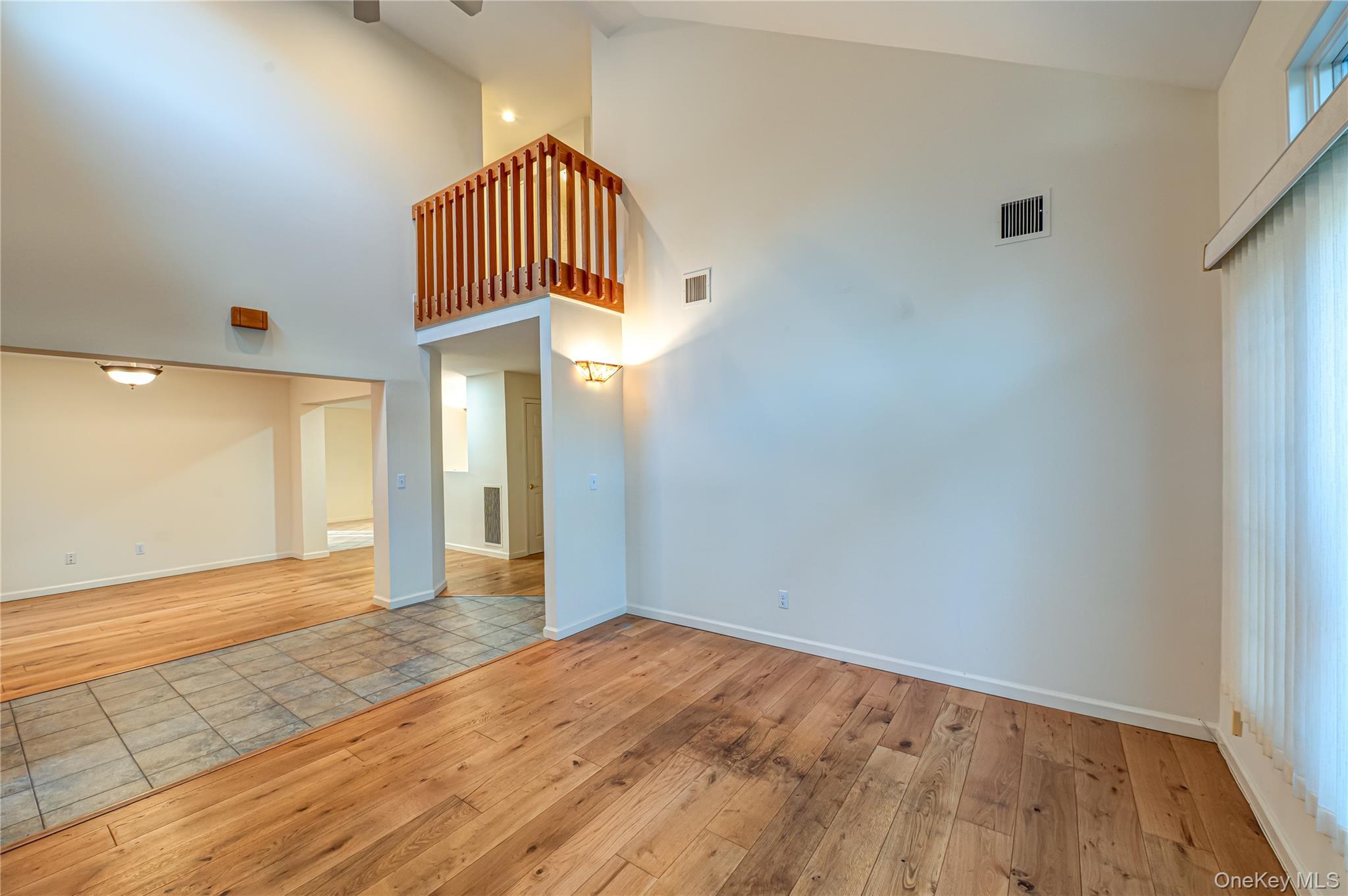 #6 photo, 4 Cedar Ridge Lane, サフォーク郡 Bay Shore , NY 11706