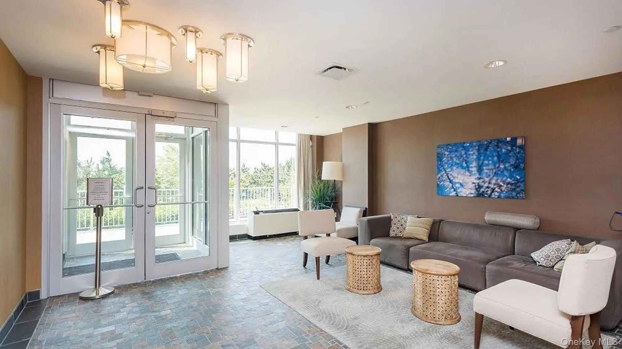 #17 photo, 40-28 College Point Boulevard, Flushing , NY 11354