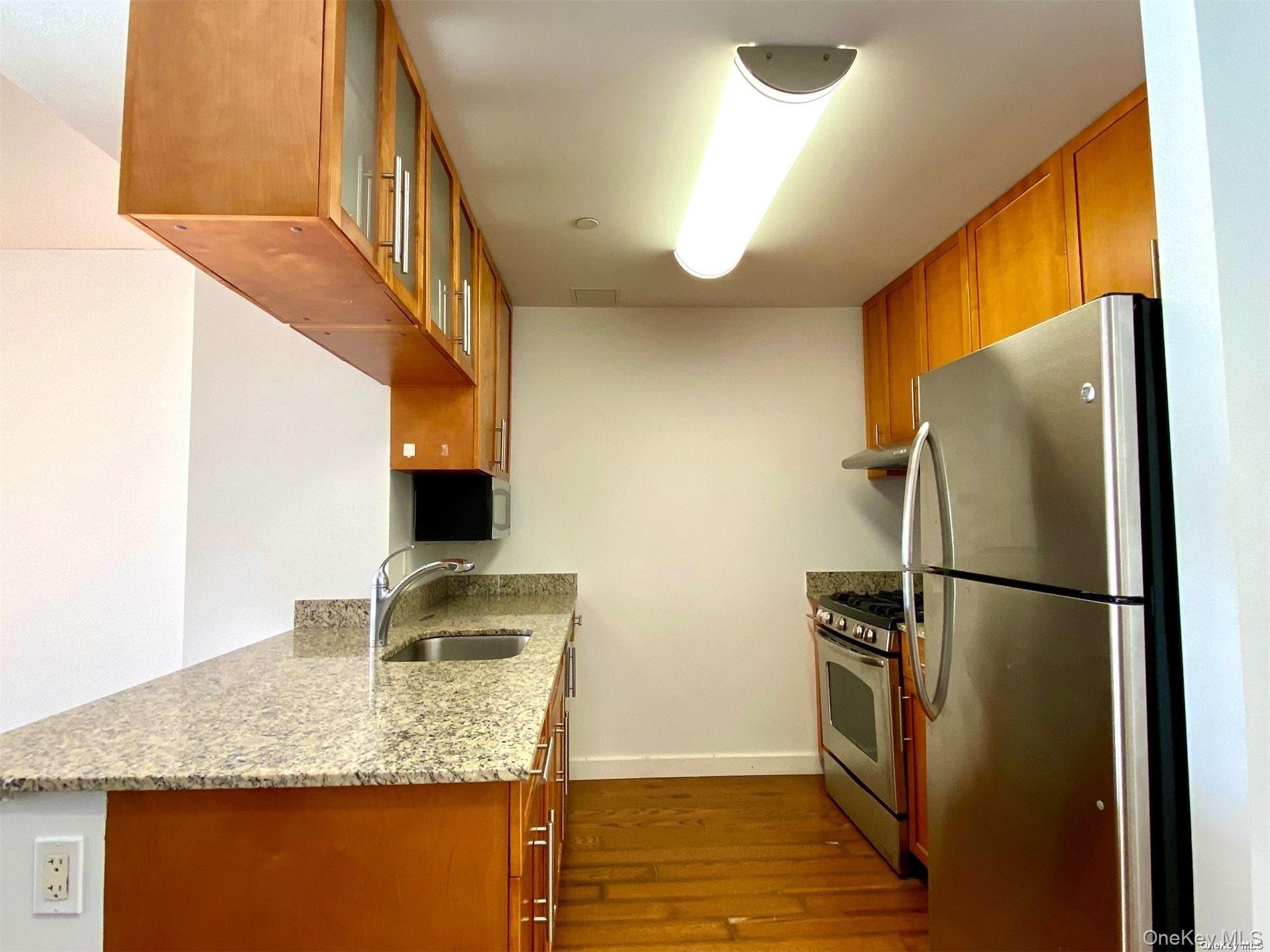 #8 photo, 40-28 College Point Boulevard, Flushing , NY 11354