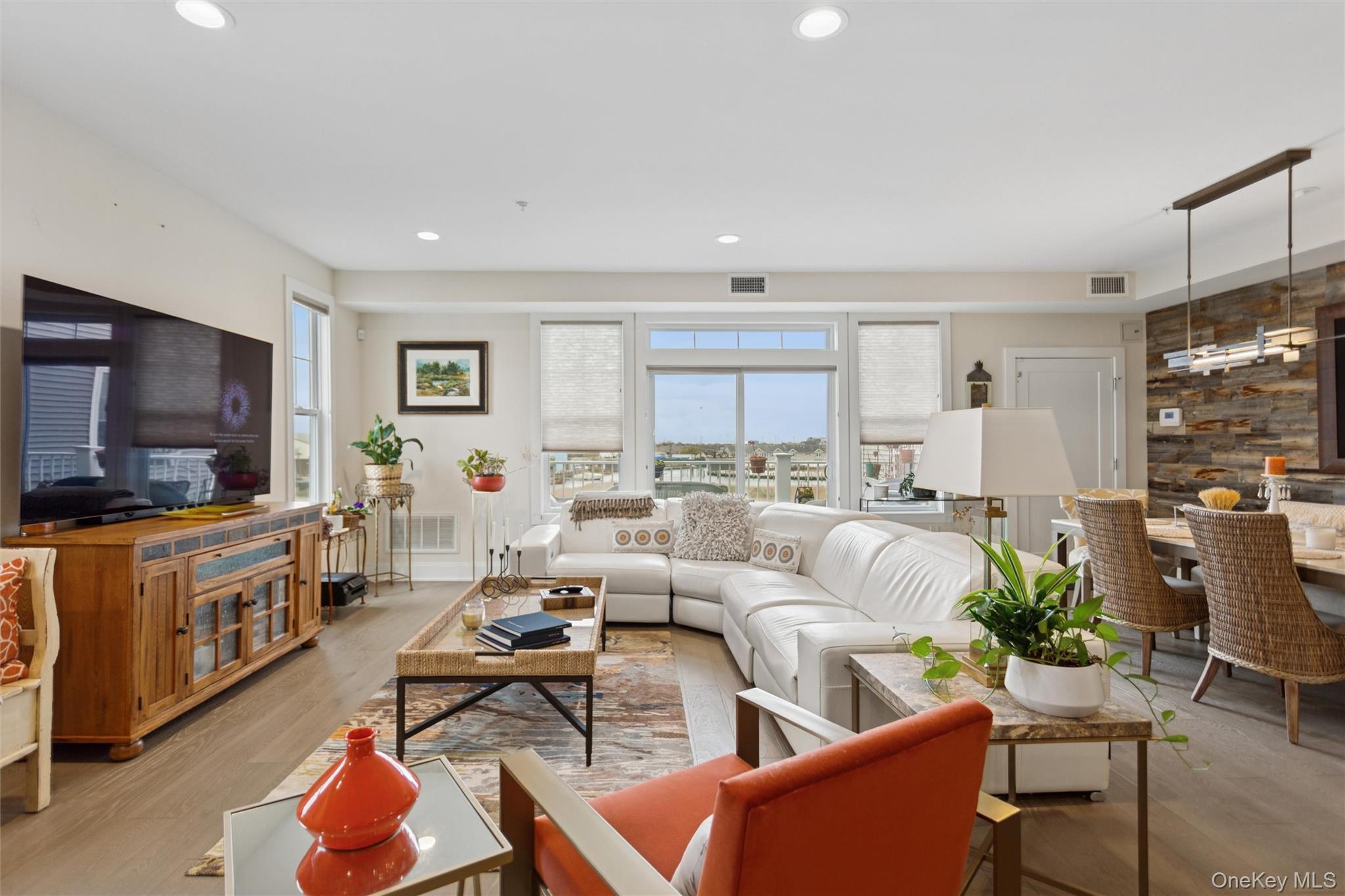 #9 photo, 352 Marina Pointe Drive, East Rockaway , NY 11518