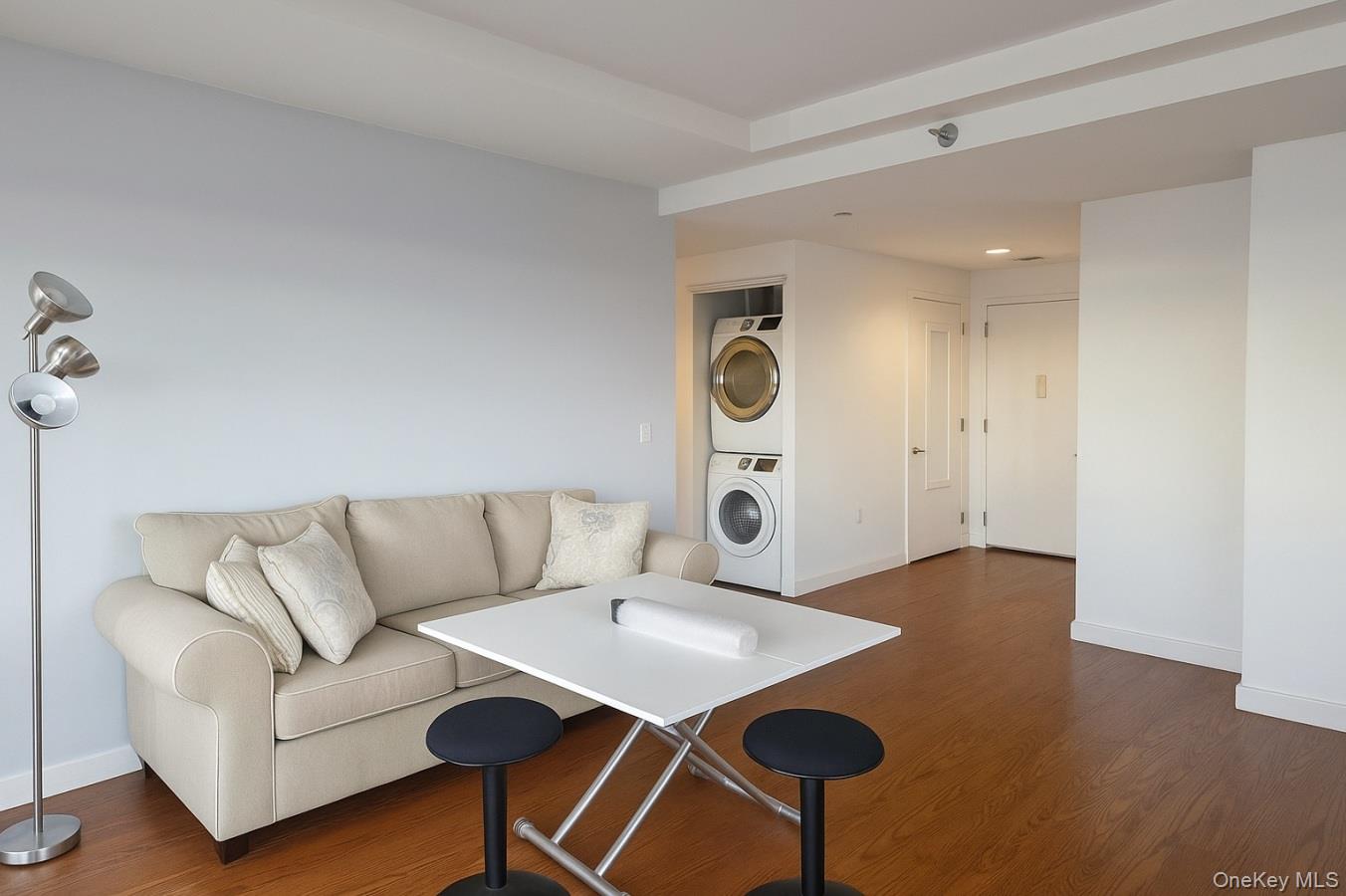 #6 photo, 40-22 College Point Boulevard, Flushing , NY 11354