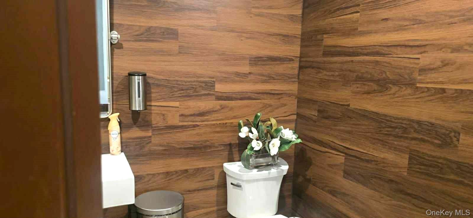 #13 photo, 117 Terry Road, Smithtown , NY 11787